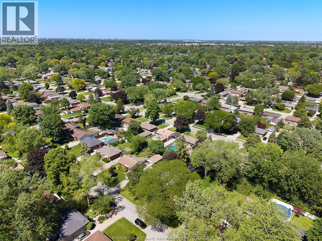 3668 Mckay, Windsor, Ontario N9E 2S2 - Photo 40 - 26012625