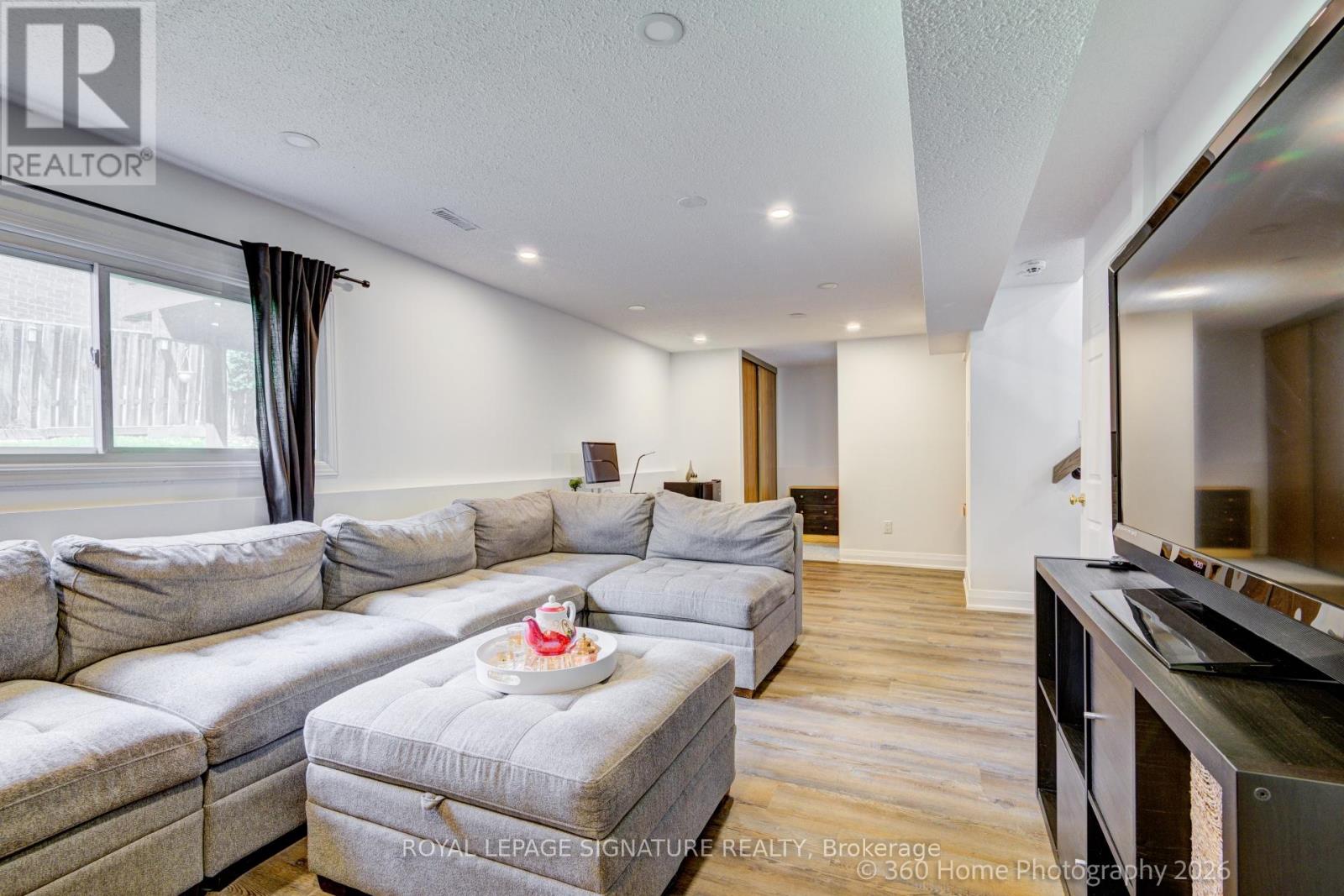 230 Lancaster Avenue, Newmarket, Ontario  L3Y 5X2 - Photo 27 - N13221390
