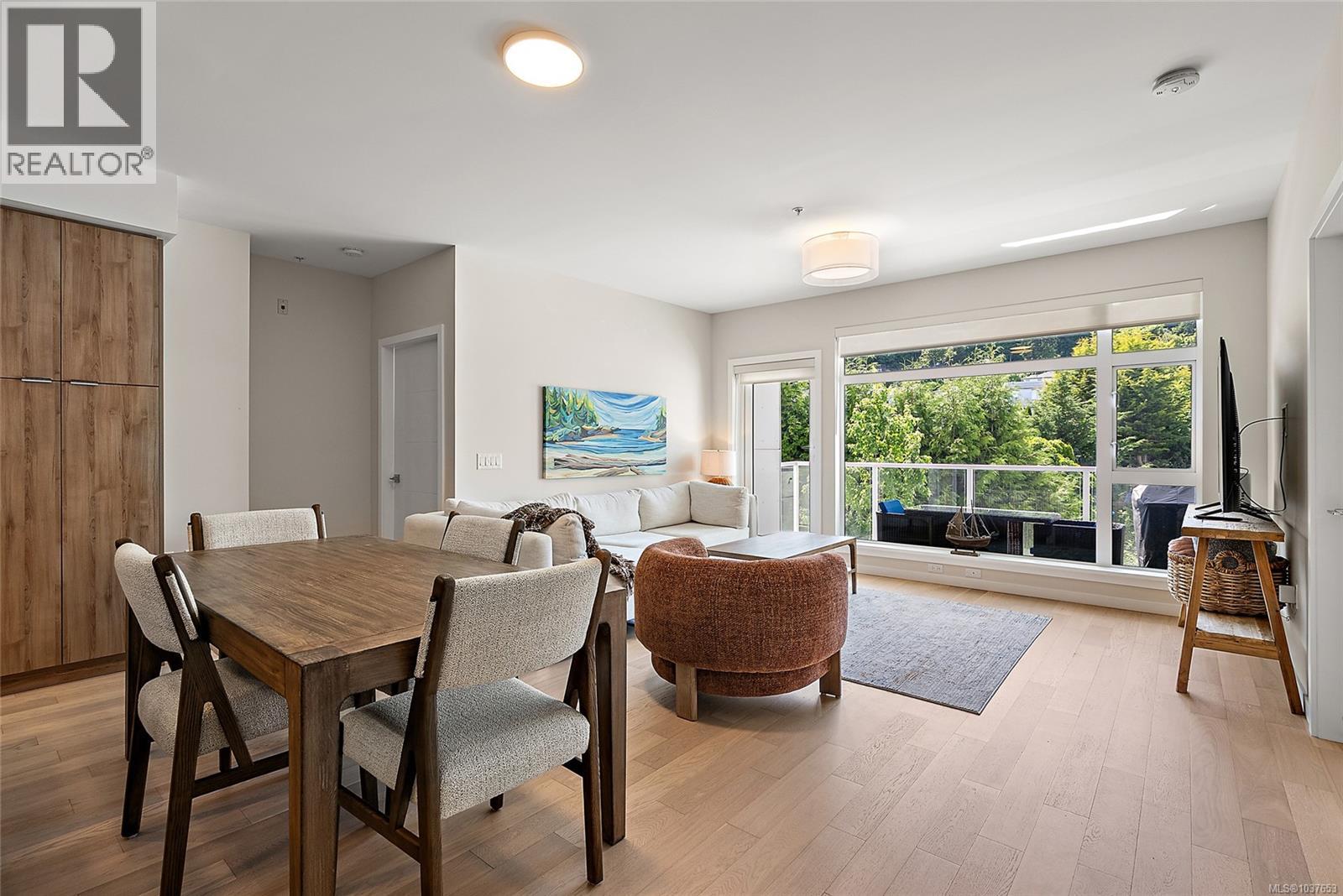 209 5120 Cordova Bay Rd, Saanich, British Columbia  V8Y 2K5 - Photo 10 - 1037653