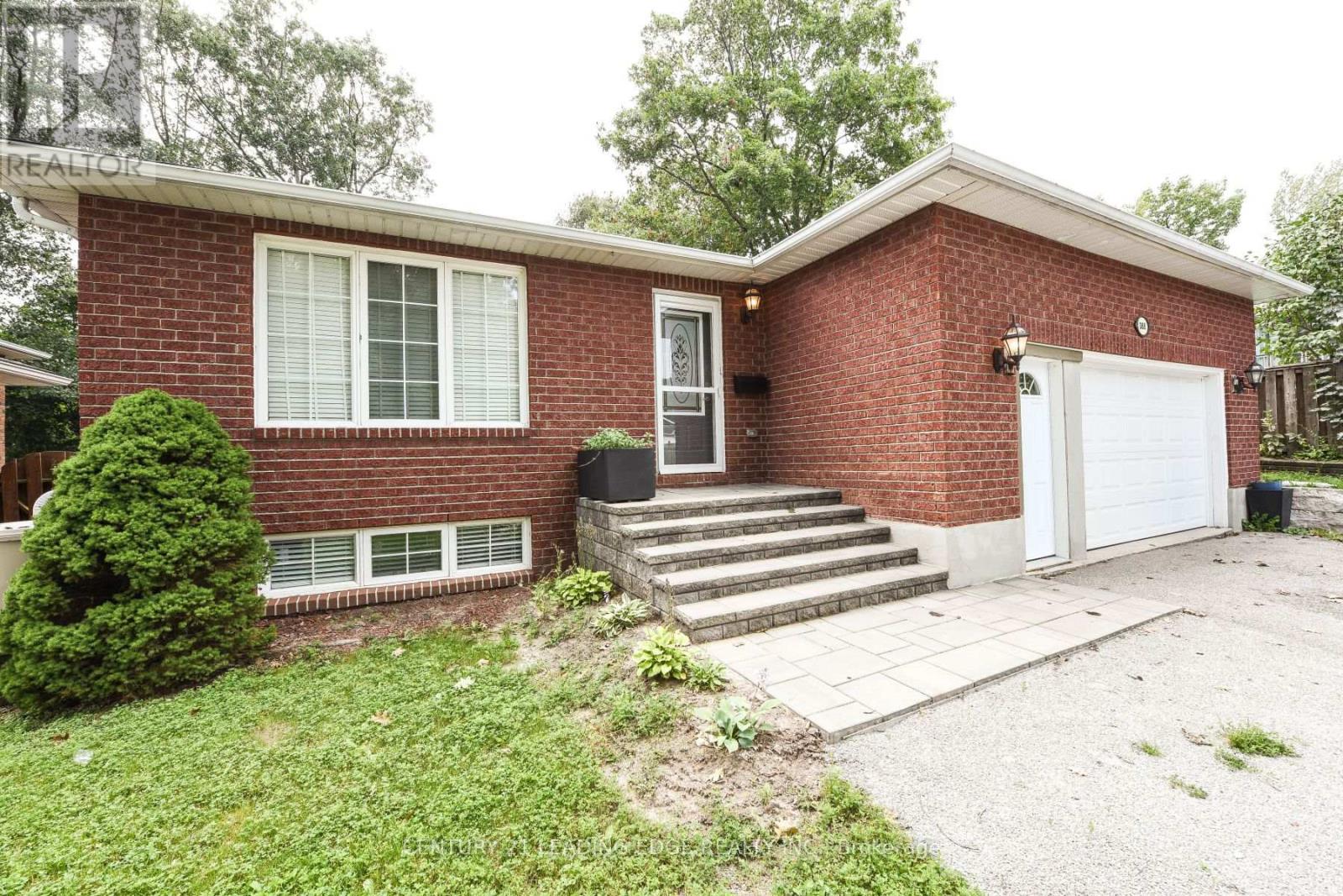 388 Leacock Drive, Barrie (Letitia Heights), Ontario L4N 7X3 - Photo 1 - S13221514