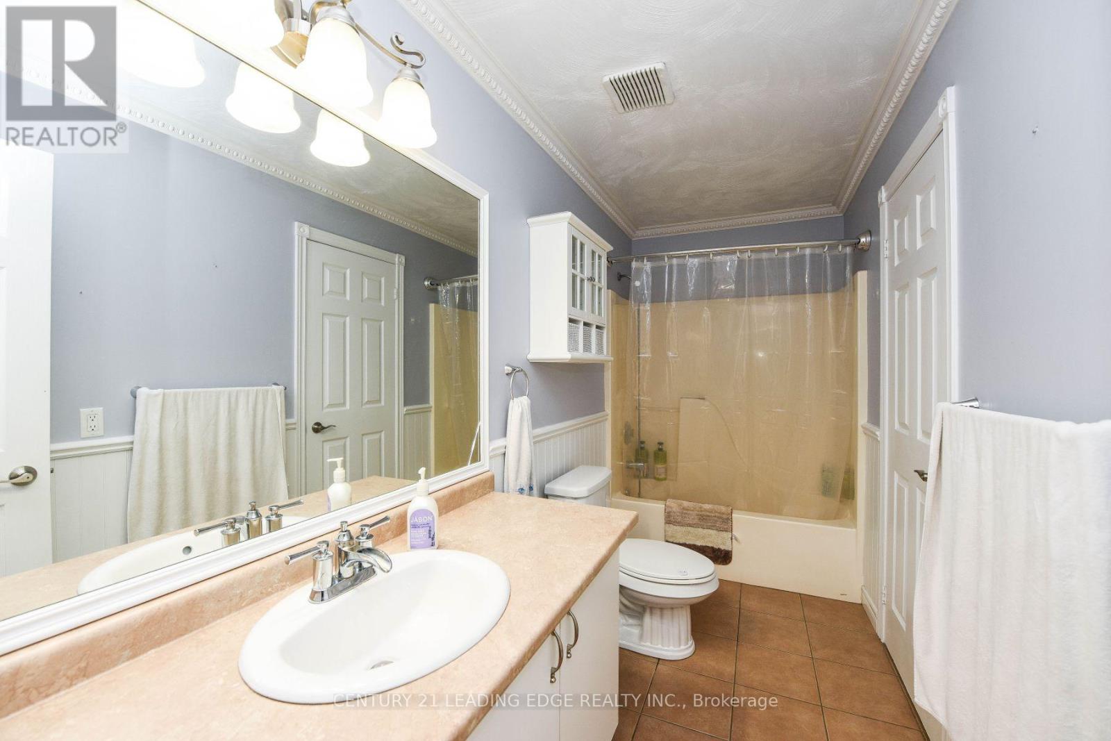 388 Leacock Drive, Barrie (Letitia Heights), Ontario L4N 7X3 - Photo 16 - S13221514