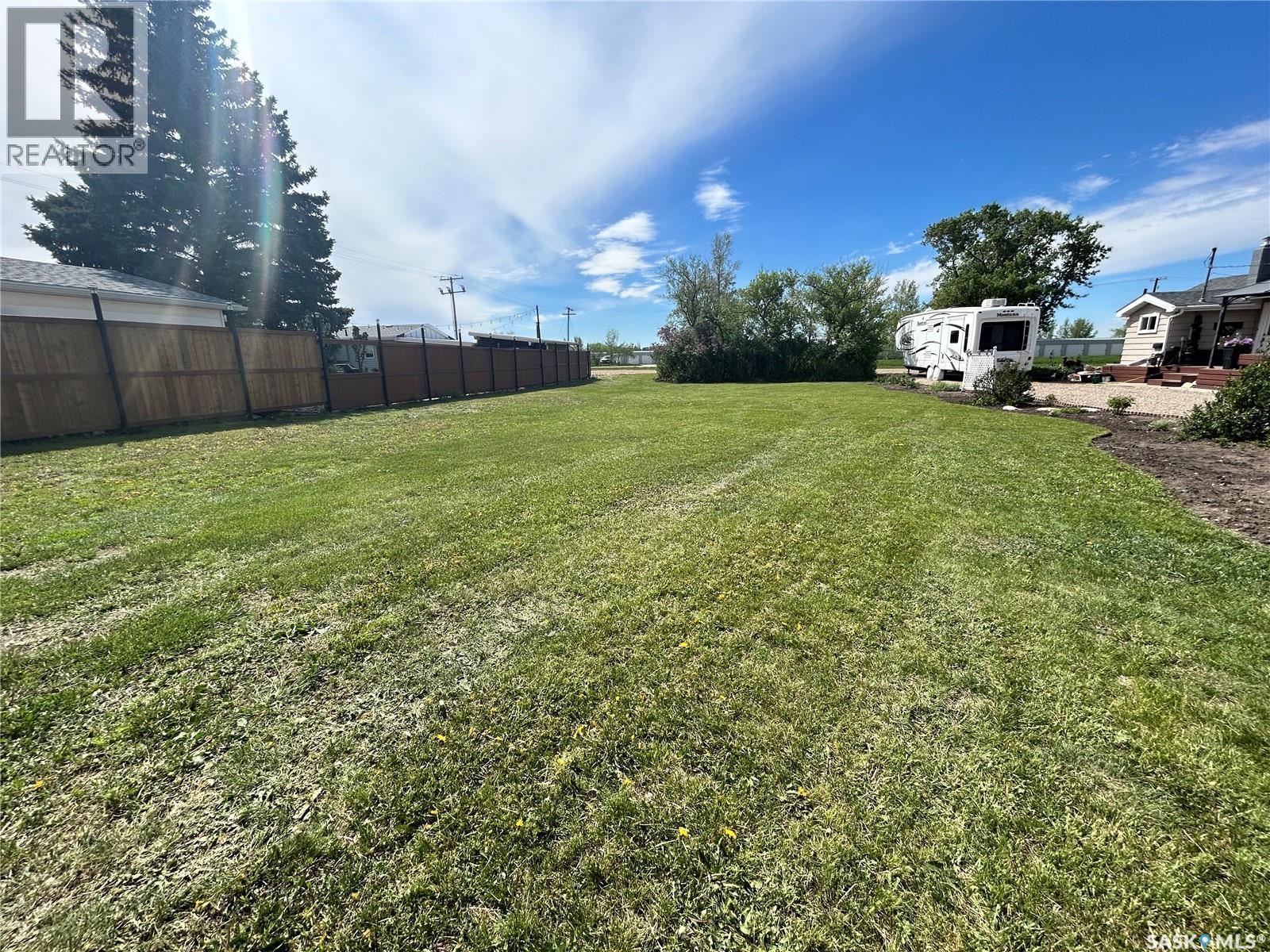 222 Osborne Avenue, Regina Beach, Saskatchewan  S0G 4C0 - Photo 2 - SK034449
