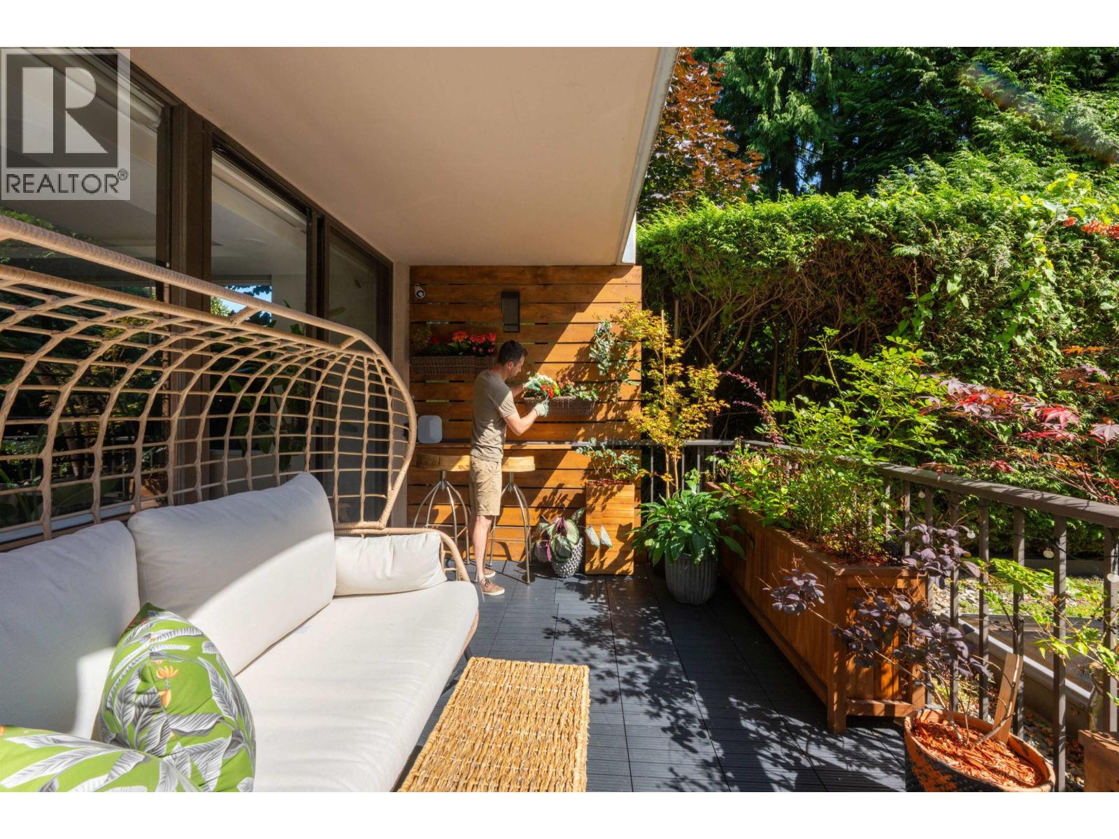 L1 555 13th Street, West Vancouver, British Columbia  V7T 2N8 - Photo 16 - R3130078
