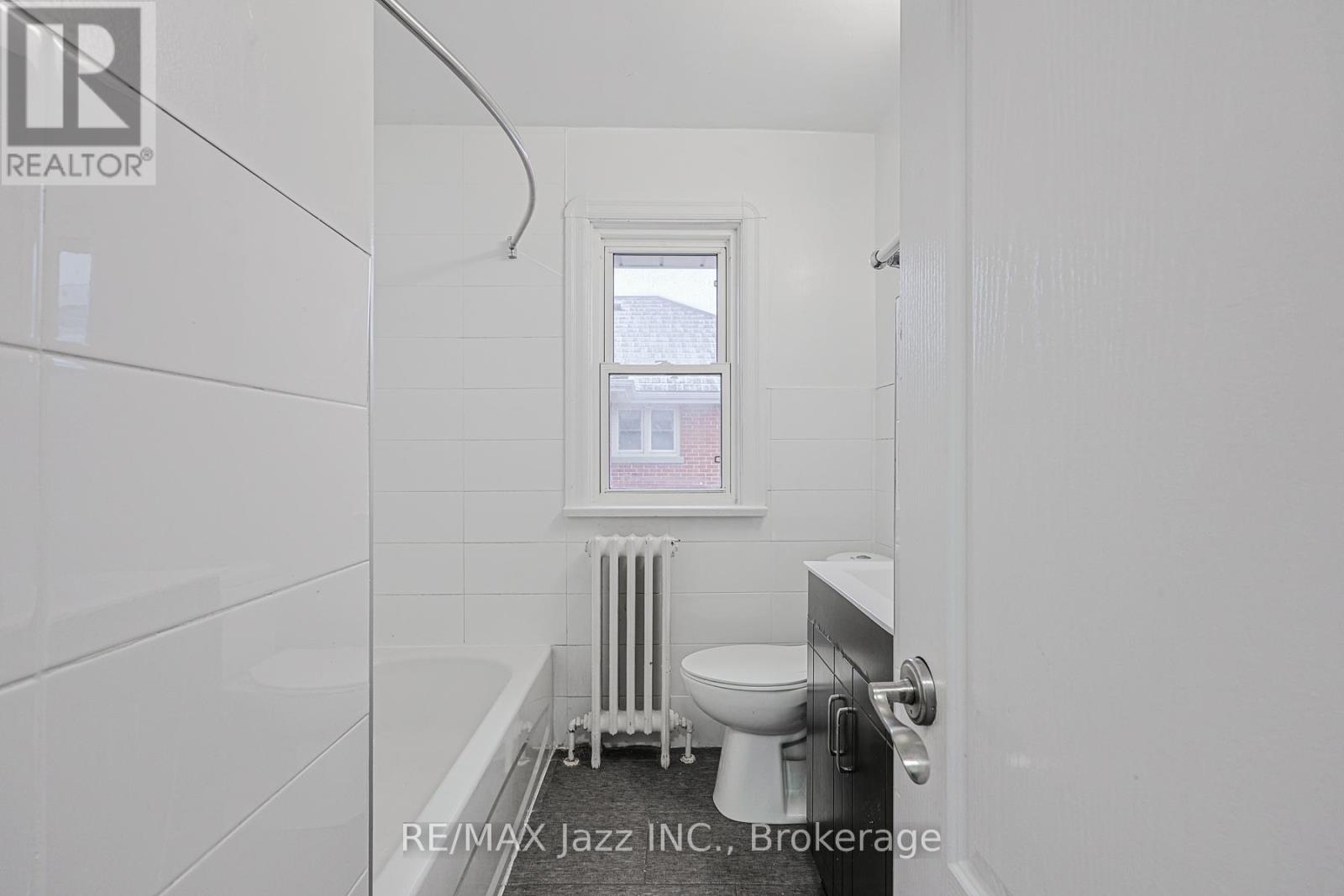 4 - 366 Mary Street N, Oshawa, Ontario  L1G 5C8 - Photo 28 - E13221680