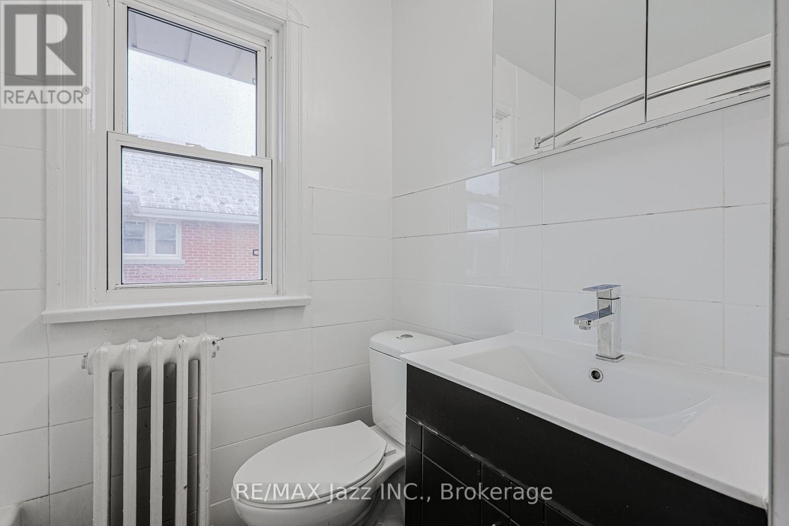 4 - 366 Mary Street N, Oshawa, Ontario  L1G 5C8 - Photo 29 - E13221680