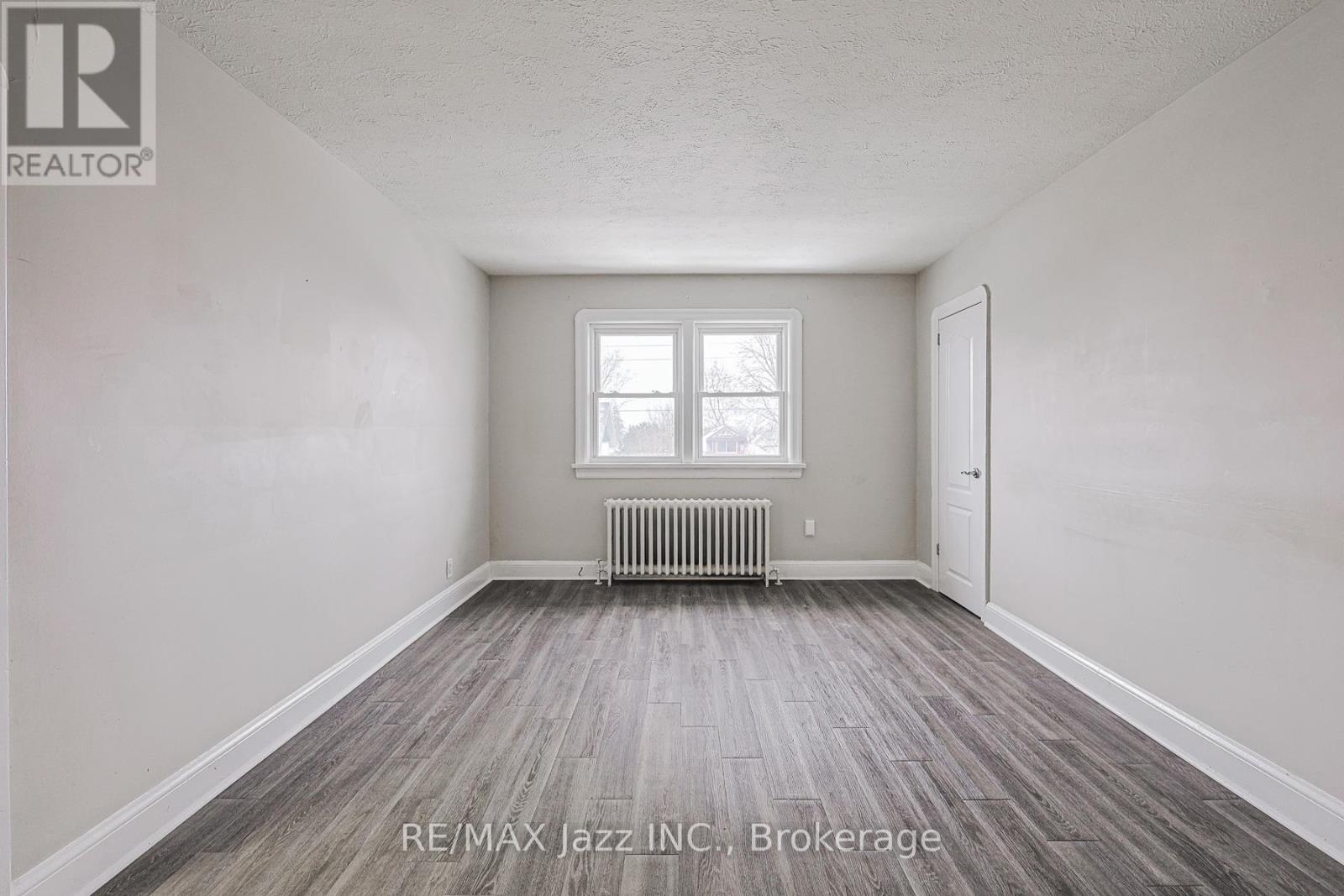 4 - 366 Mary Street N, Oshawa, Ontario  L1G 5C8 - Photo 5 - E13221680