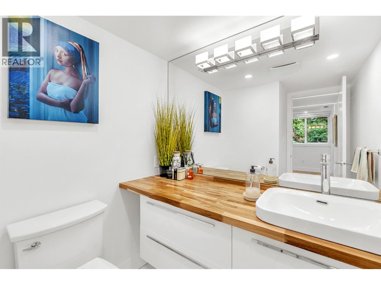 L1 555 13th Street, West Vancouver, British Columbia  V7T 2N8 - Photo 15 - R3130078