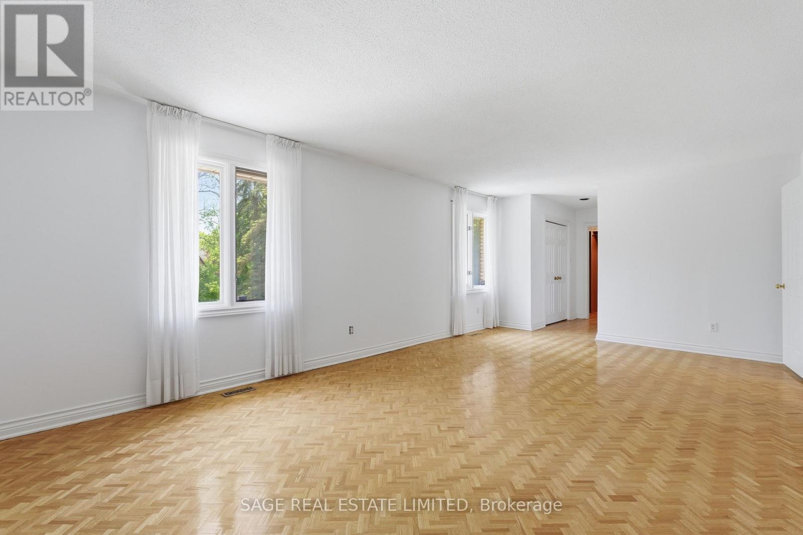 172 Burnhamthorpe Road, Toronto, Ontario  M9A 1H6 - Photo 35 - W13128116