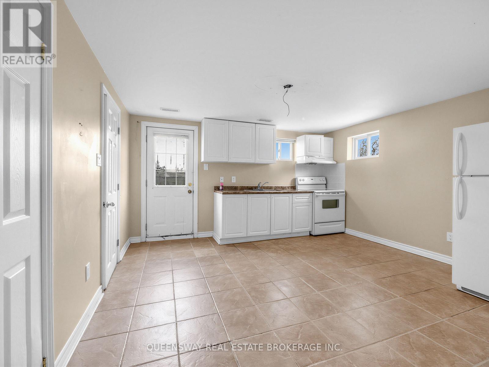 517 Pinegrove Road, Oakville, Ontario  L6K 2C2 - Photo 25 - W13221180