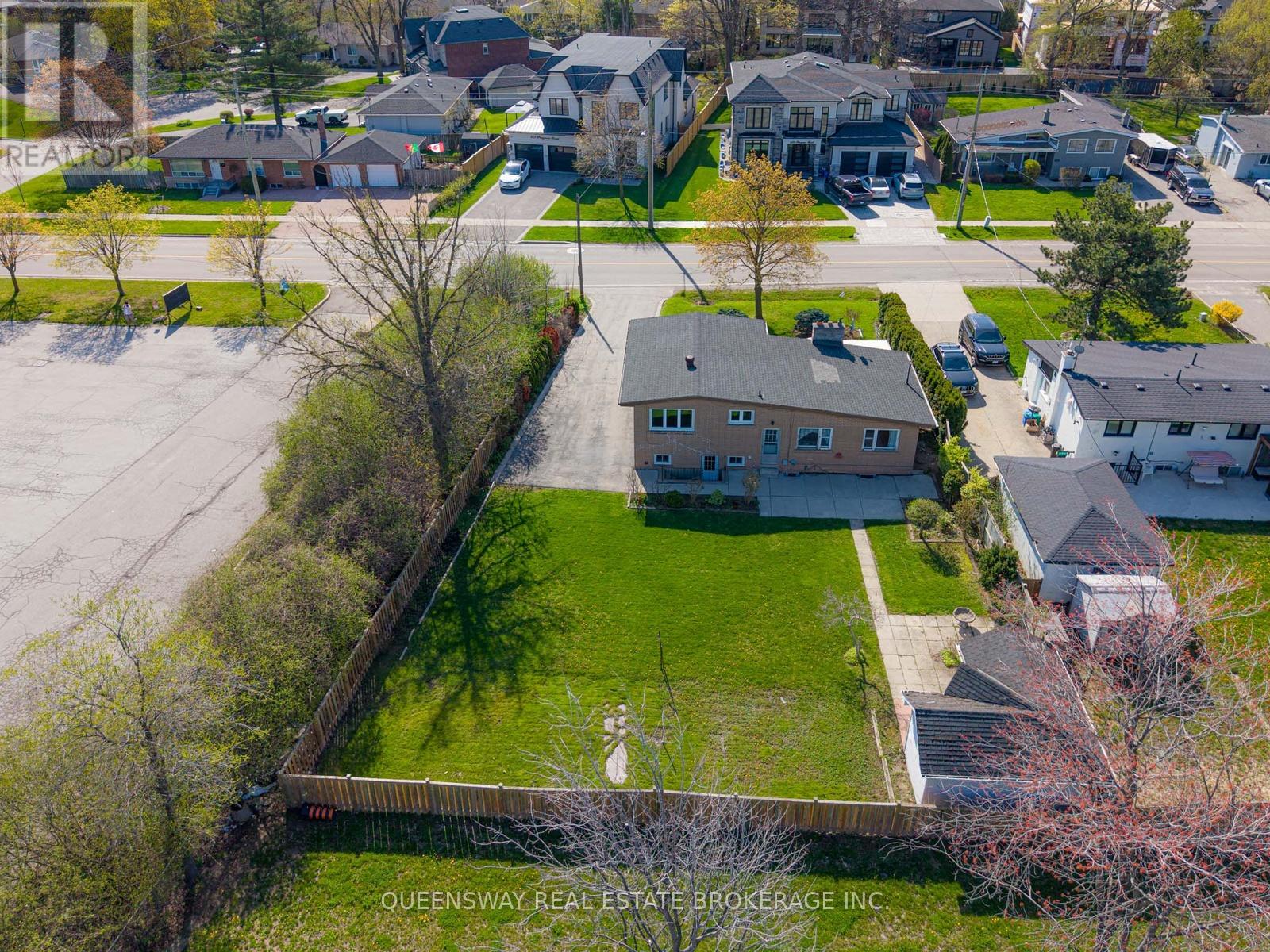 517 Pinegrove Road, Oakville, Ontario  L6K 2C2 - Photo 37 - W13221180