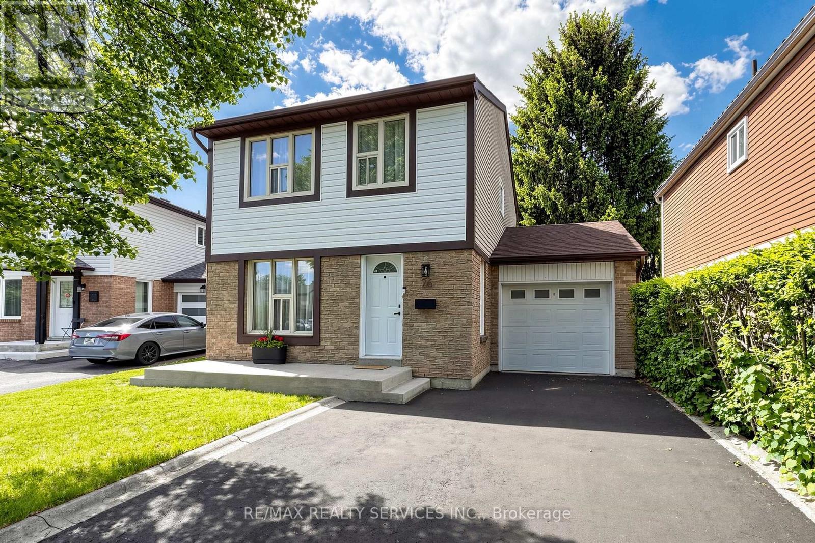 26 MAYFAIR CRESCENT, Brampton, Ontario