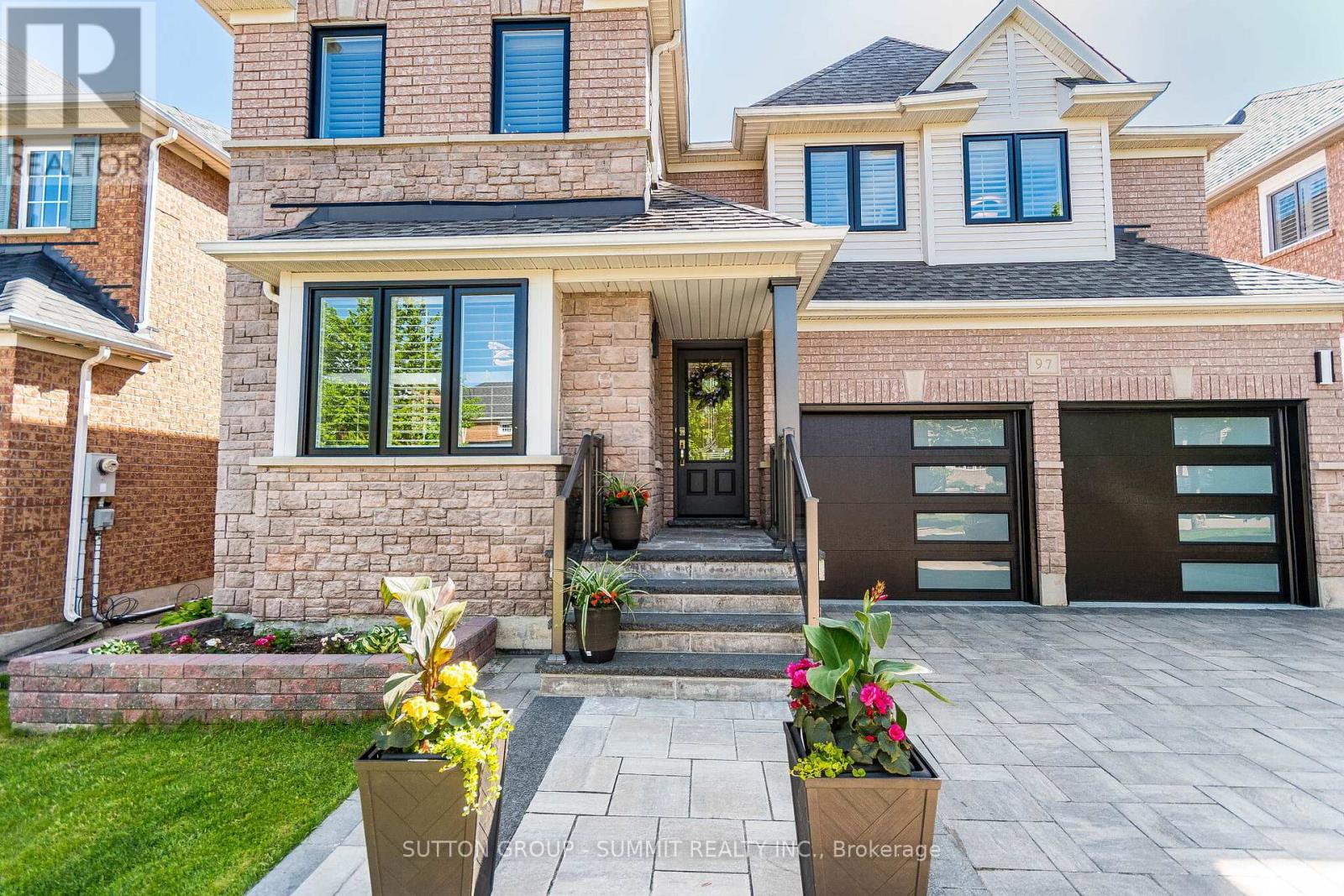 97 Grist Mill Drive, Halton Hills, Ontario  L7G 6B7 - Photo 3 - W13221608