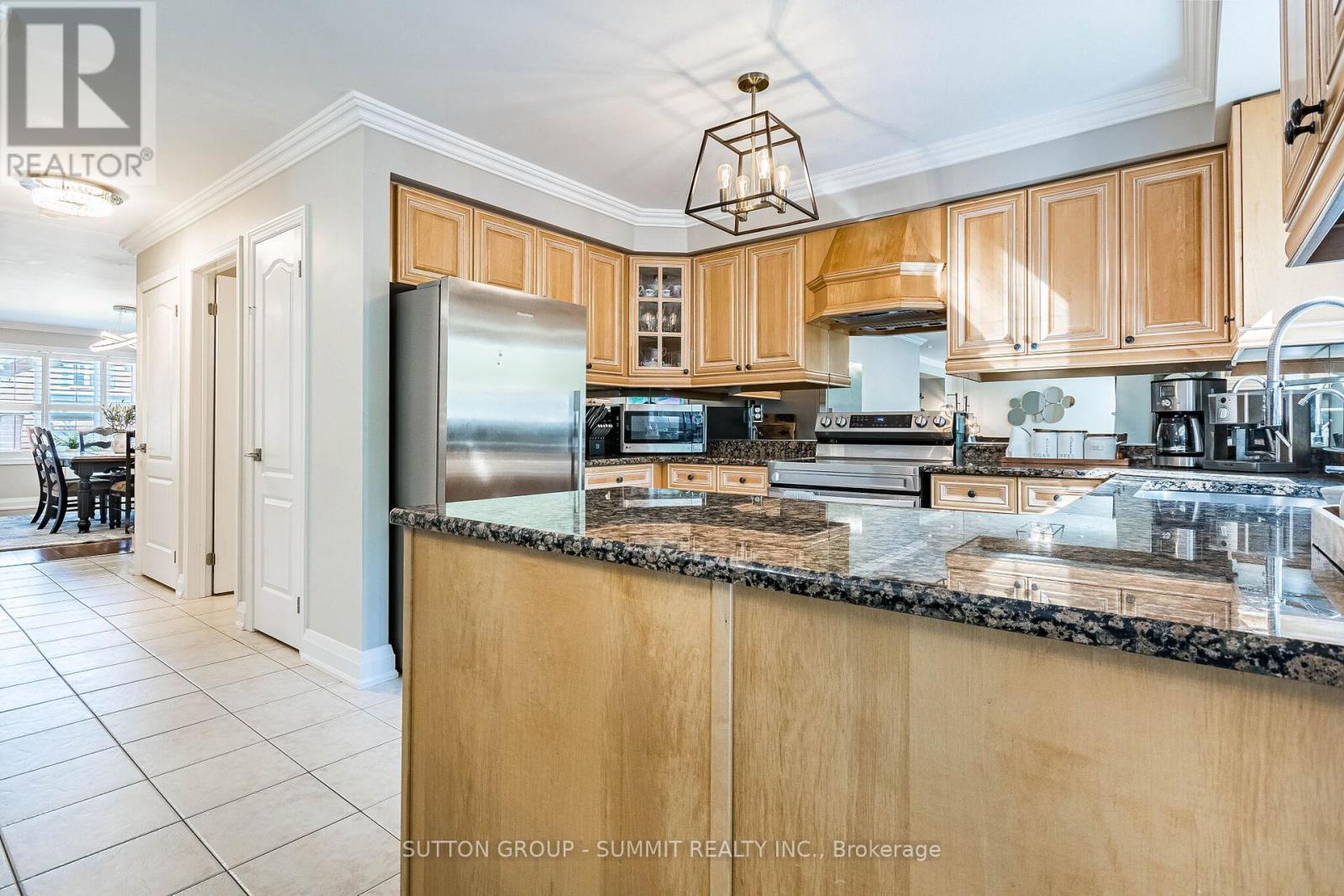 97 Grist Mill Drive, Halton Hills, Ontario  L7G 6B7 - Photo 8 - W13221608