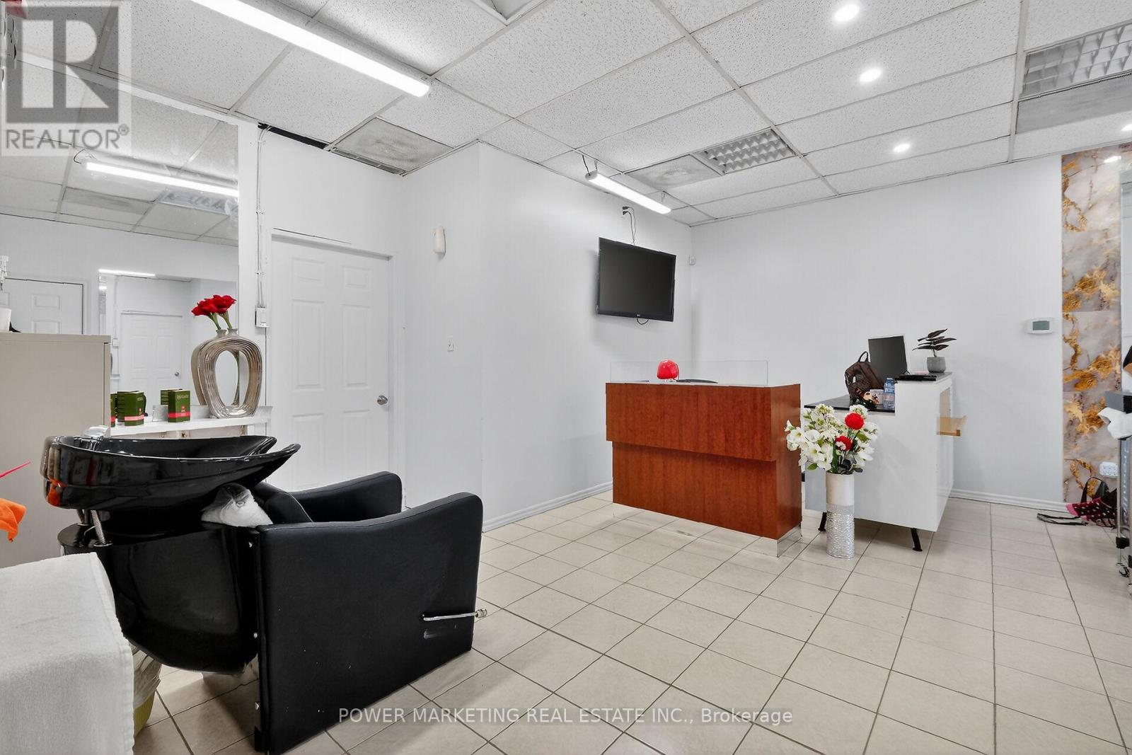 411 Mcarthur Avenue, Ottawa, Ontario K1K 1G7 - Photo 28 - X13221654