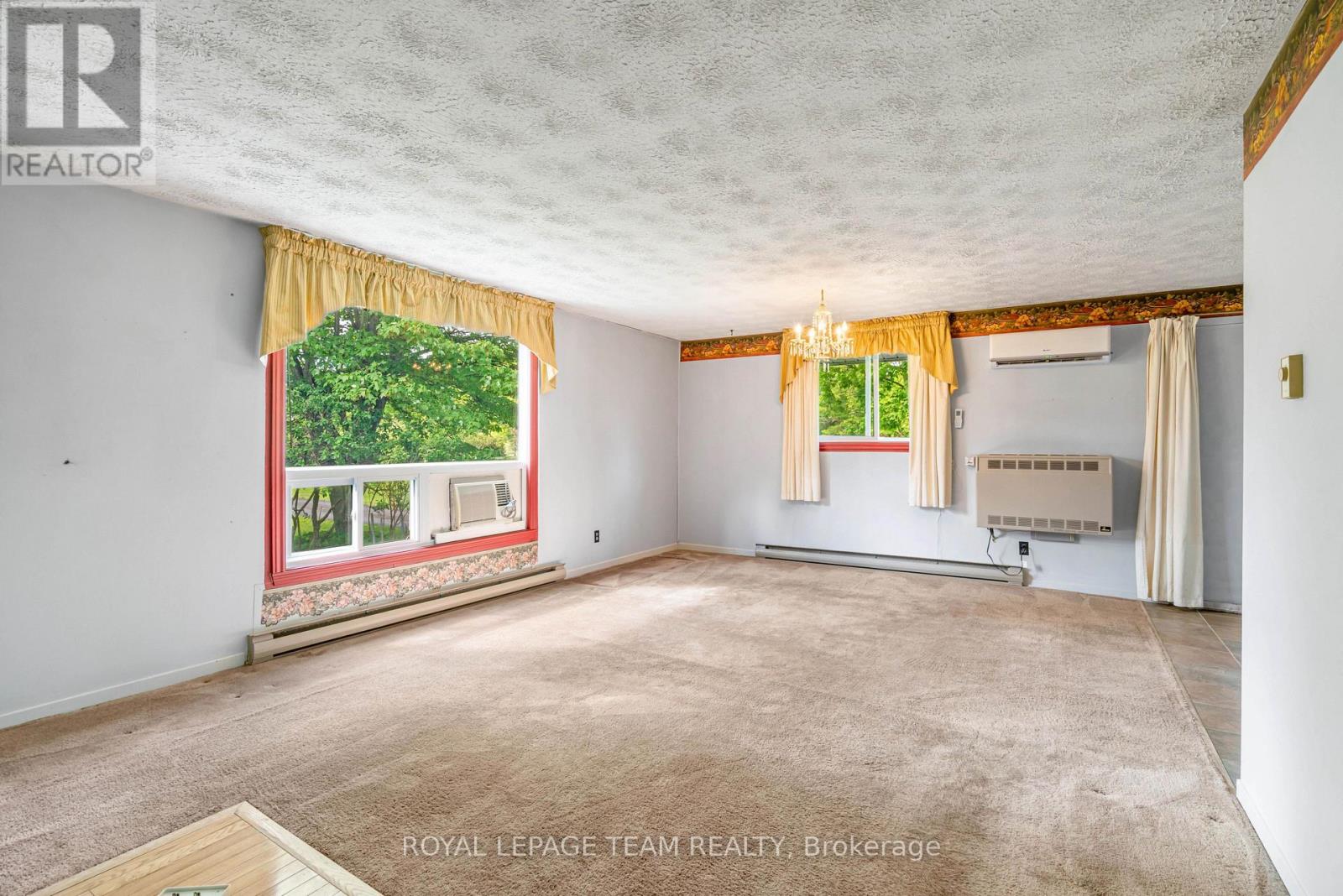 15615 Dixon Road, South Stormont, Ontario  K0C 1R0 - Photo 18 - X13221724