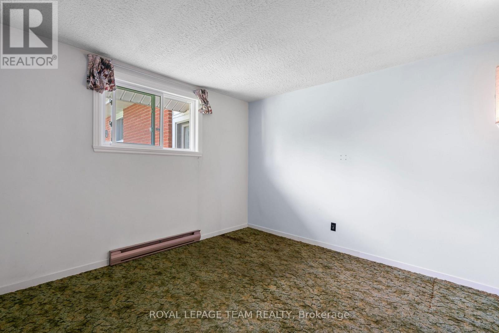 15615 Dixon Road, South Stormont, Ontario  K0C 1R0 - Photo 19 - X13221724