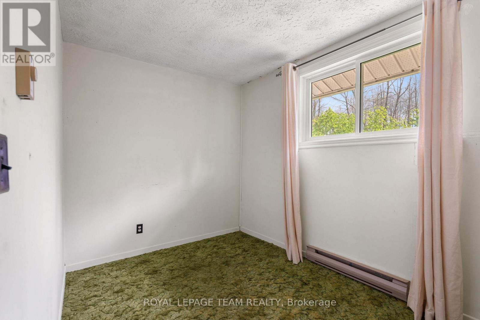 15615 Dixon Road, South Stormont, Ontario  K0C 1R0 - Photo 21 - X13221724