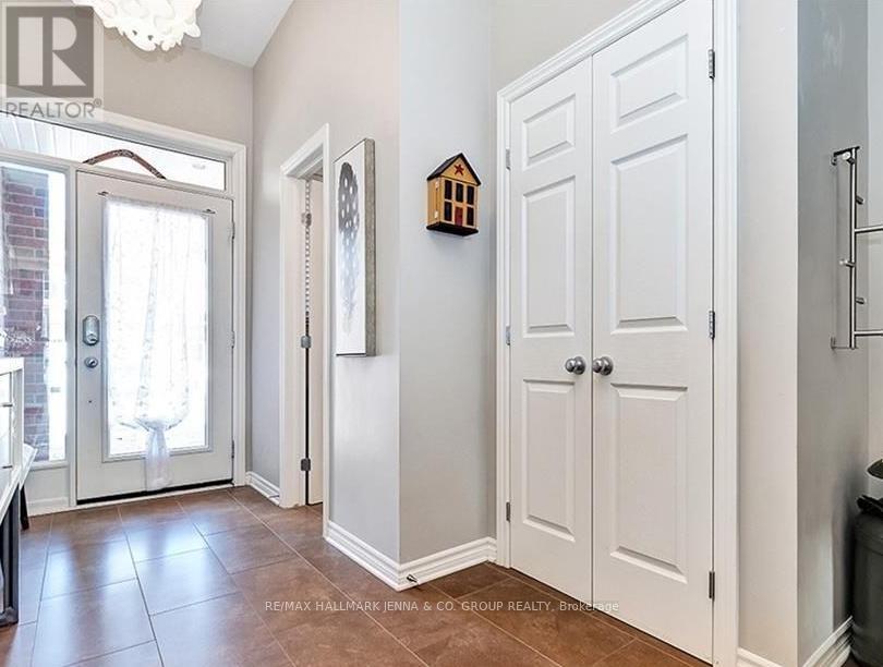 410 Stalwart Crescent, Ottawa, Ontario  K1T 0H3 - Photo 2 - X13221756