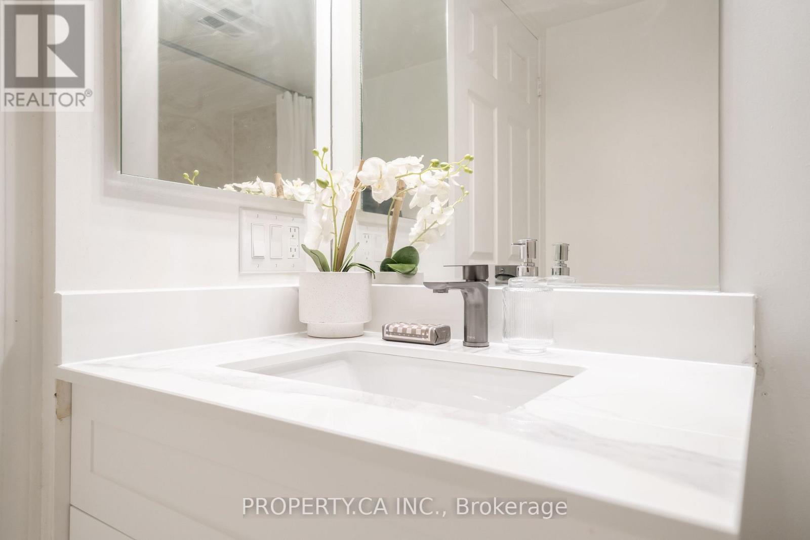 1422 - 18 Mondeo Drive, Toronto, Ontario  M1P 5C8 - Photo 27 - E13221464