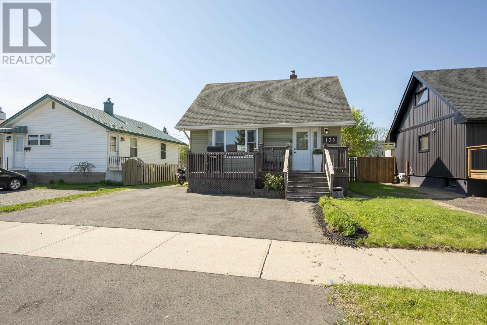 138 Christina St E, Thunder Bay, Ontario  P7E 4N5 - Photo 2 - TB2601278