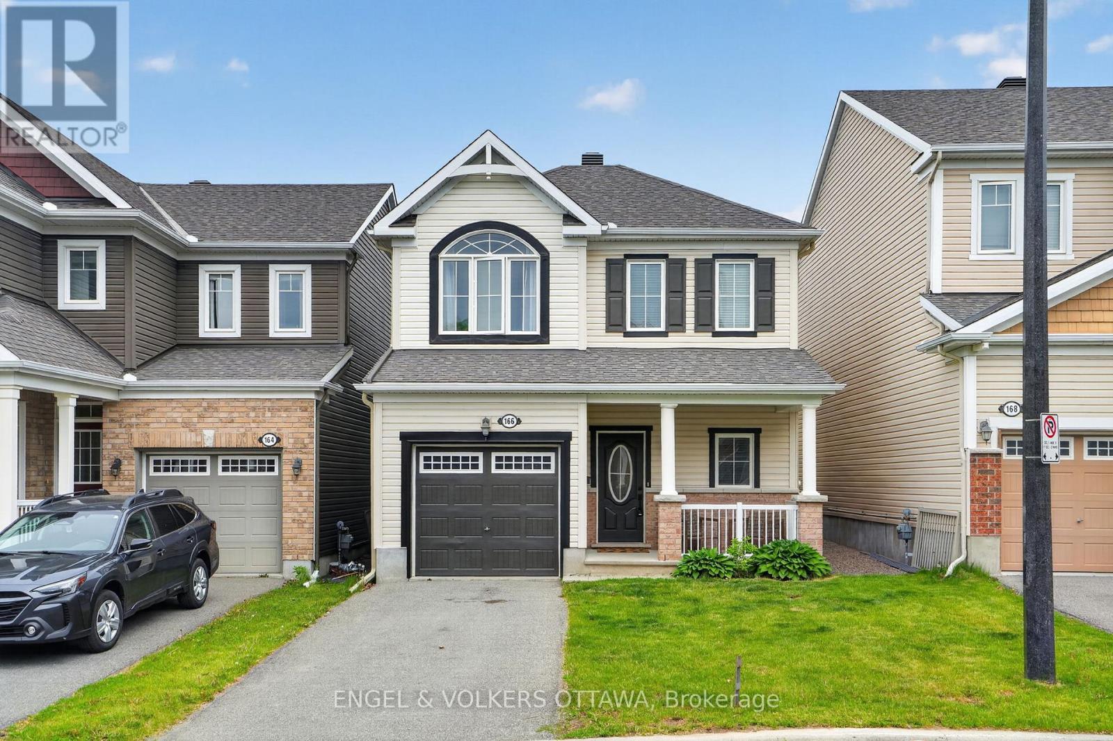166 LILY POND STREET, Ottawa, Ontario