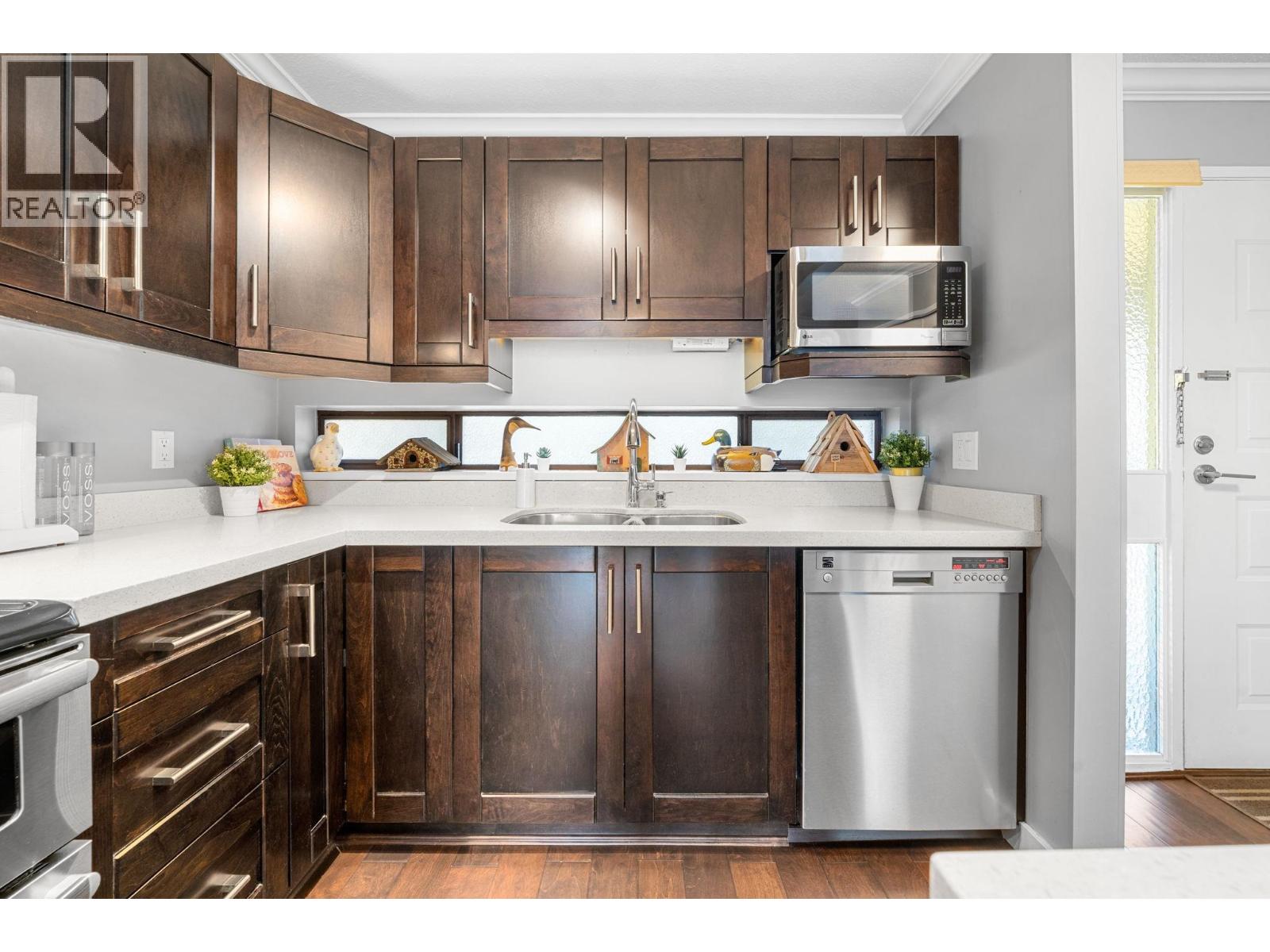 302 140 E 4th Street, North Vancouver, British Columbia  V7L 4R1 - Photo 12 - R3130102