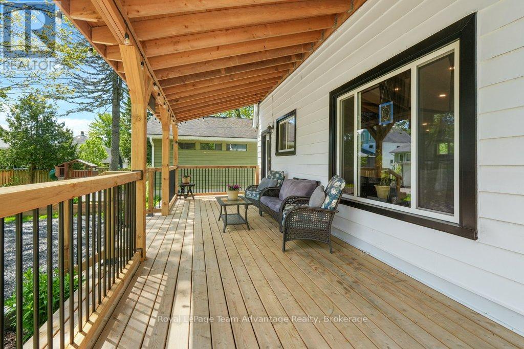 12 Victoria Avenue, Parry Sound, Ontario  P2A 2C1 - Photo 6 - X13221694
