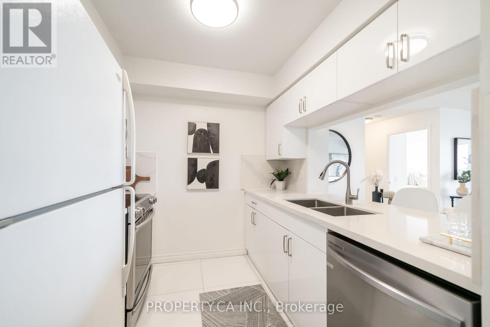 1422 - 18 Mondeo Drive, Toronto, Ontario  M1P 5C8 - Photo 6 - E13221464
