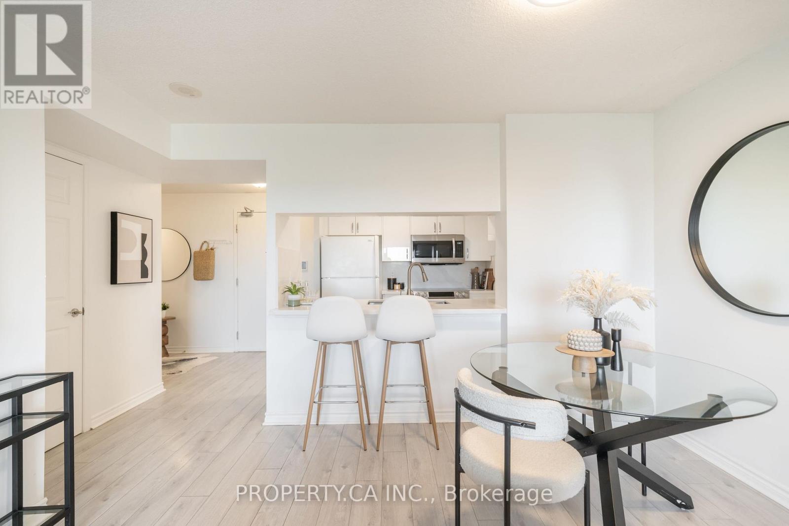 1422 - 18 Mondeo Drive, Toronto, Ontario  M1P 5C8 - Photo 13 - E13221464