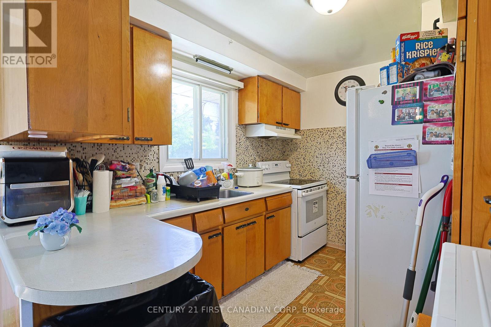 268 Burlington Crescent, London South, Ontario  N5Z 3G5 - Photo 3 - X13210674