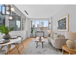 707 - 555 YONGE STREET, Toronto, Ontario