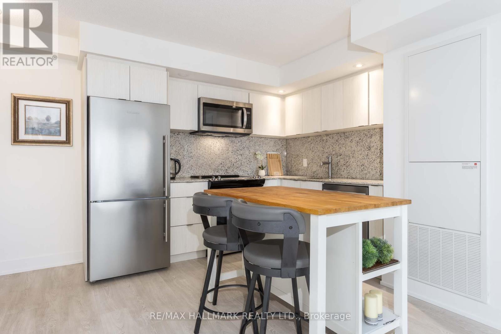 2201 - 10 Eva Road, Toronto, Ontario  M9C 0B3 - Photo 5 - W13171318
