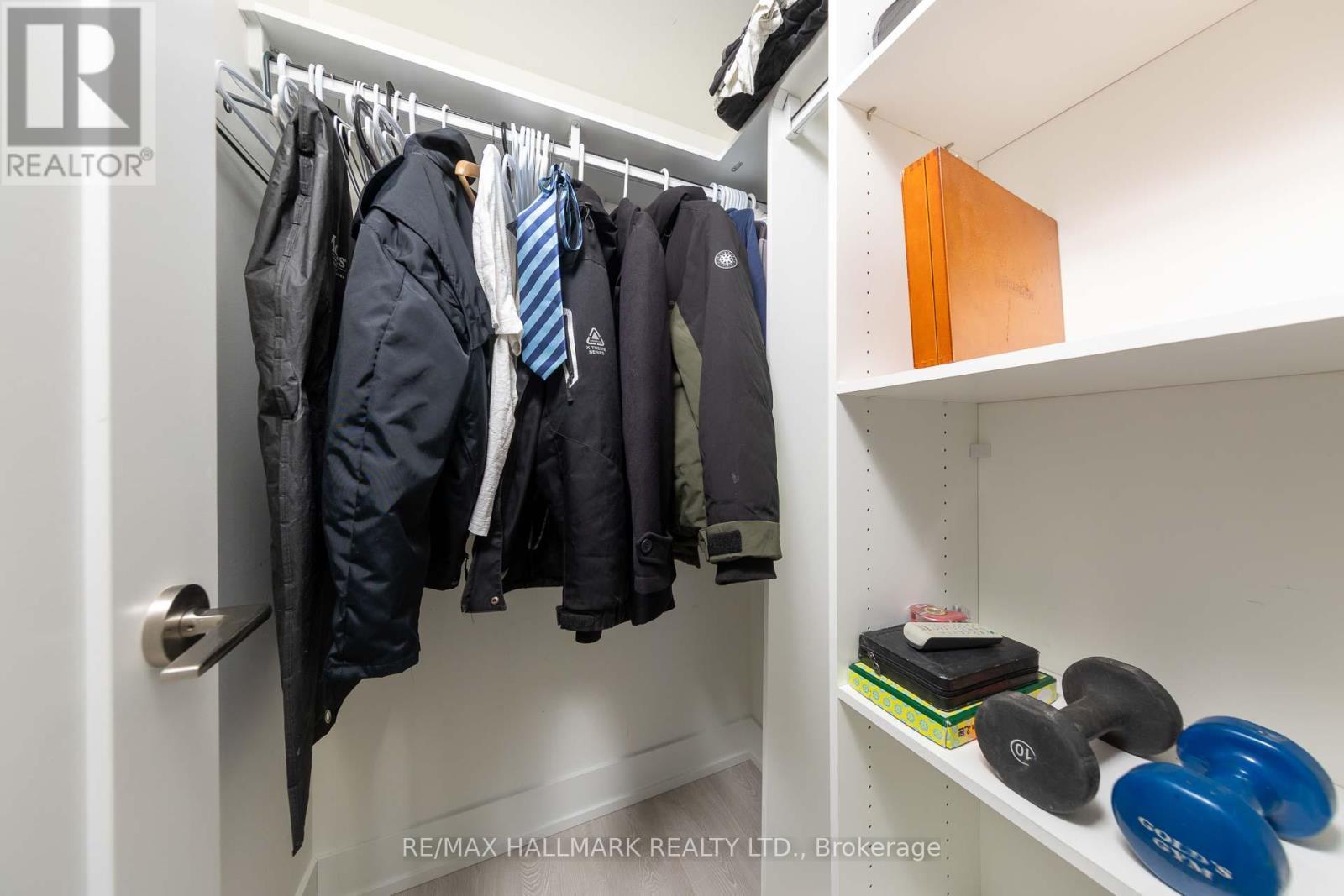 2201 - 10 Eva Road, Toronto, Ontario  M9C 0B3 - Photo 18 - W13171318