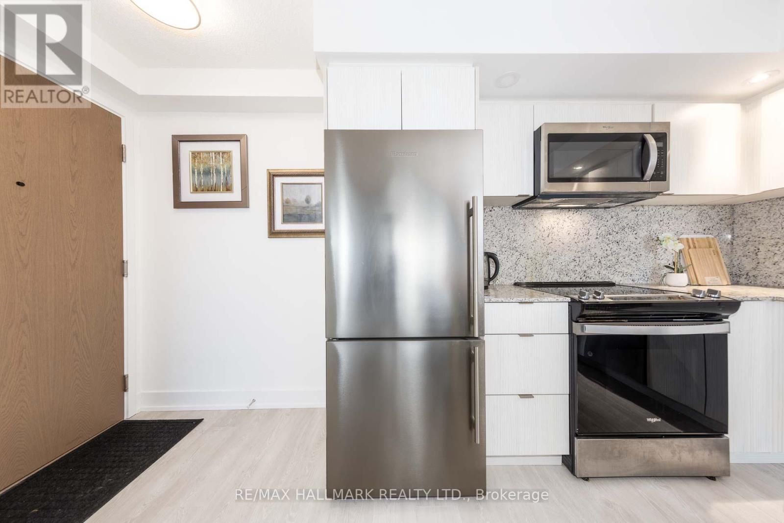 2201 - 10 Eva Road, Toronto, Ontario  M9C 0B3 - Photo 4 - W13171318