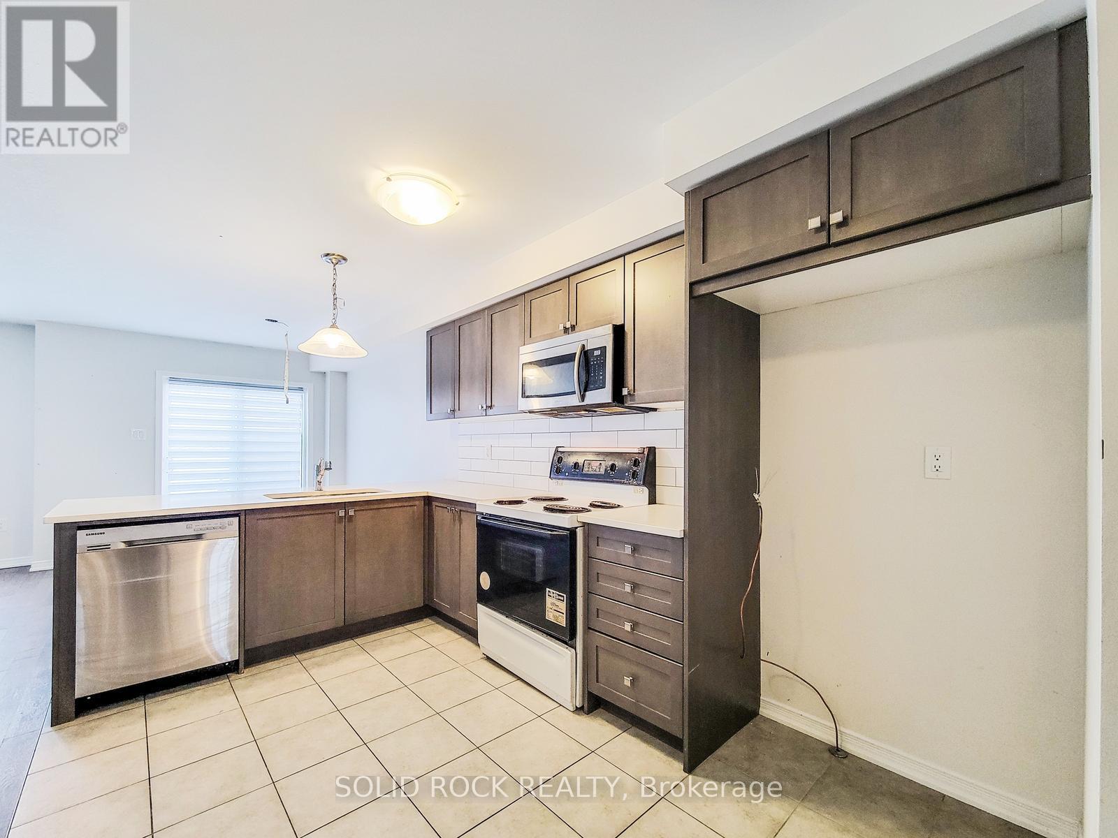 3 Cooke Avenue, Brantford, Ontario  N3T 0S2 - Photo 8 - X12842080