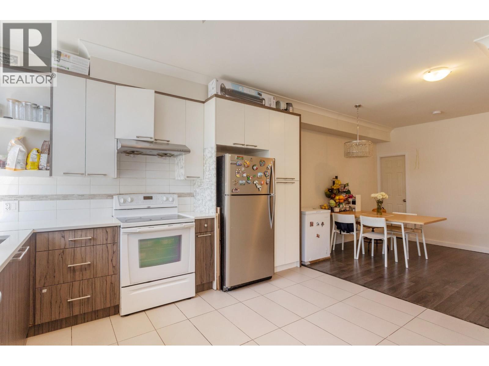 107 7533 GILLEY AVENUE, Burnaby, British Columbia