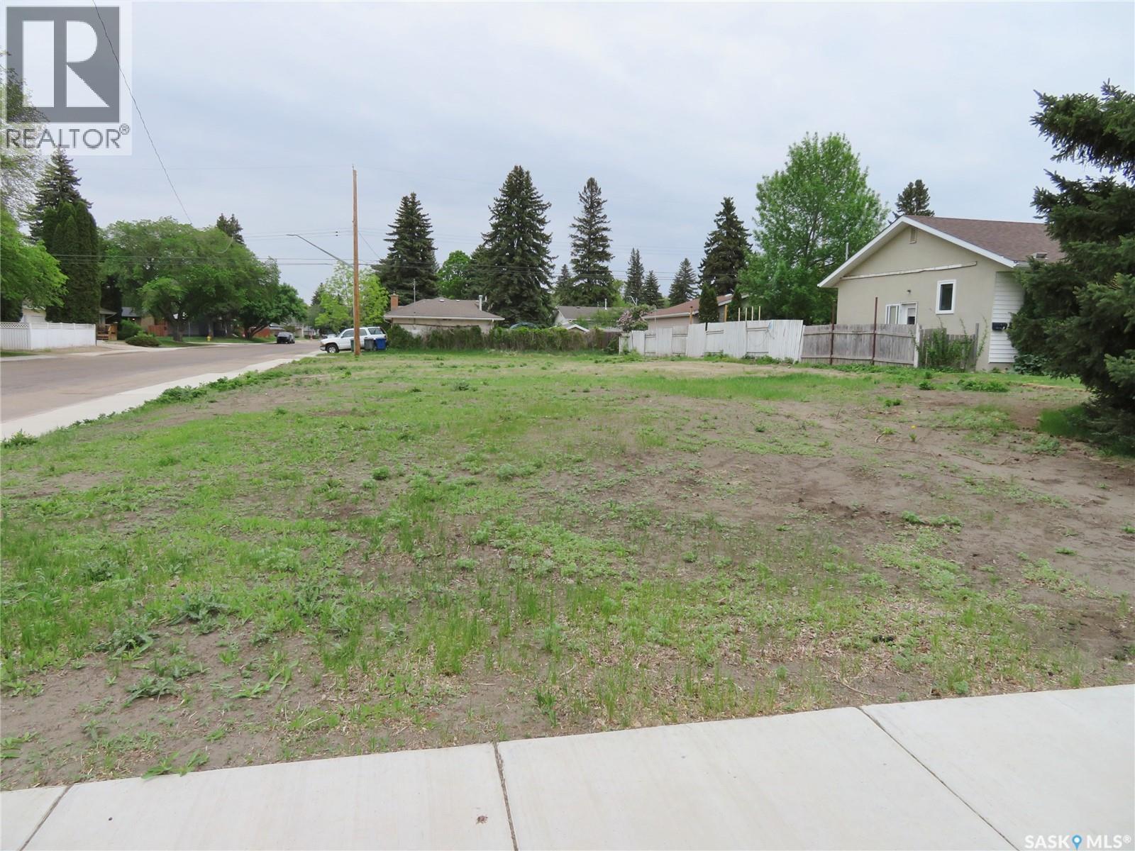 2301 Mckinnon Avenue S, Saskatoon, Saskatchewan  S7J 1N7 - Photo 2 - SK037675