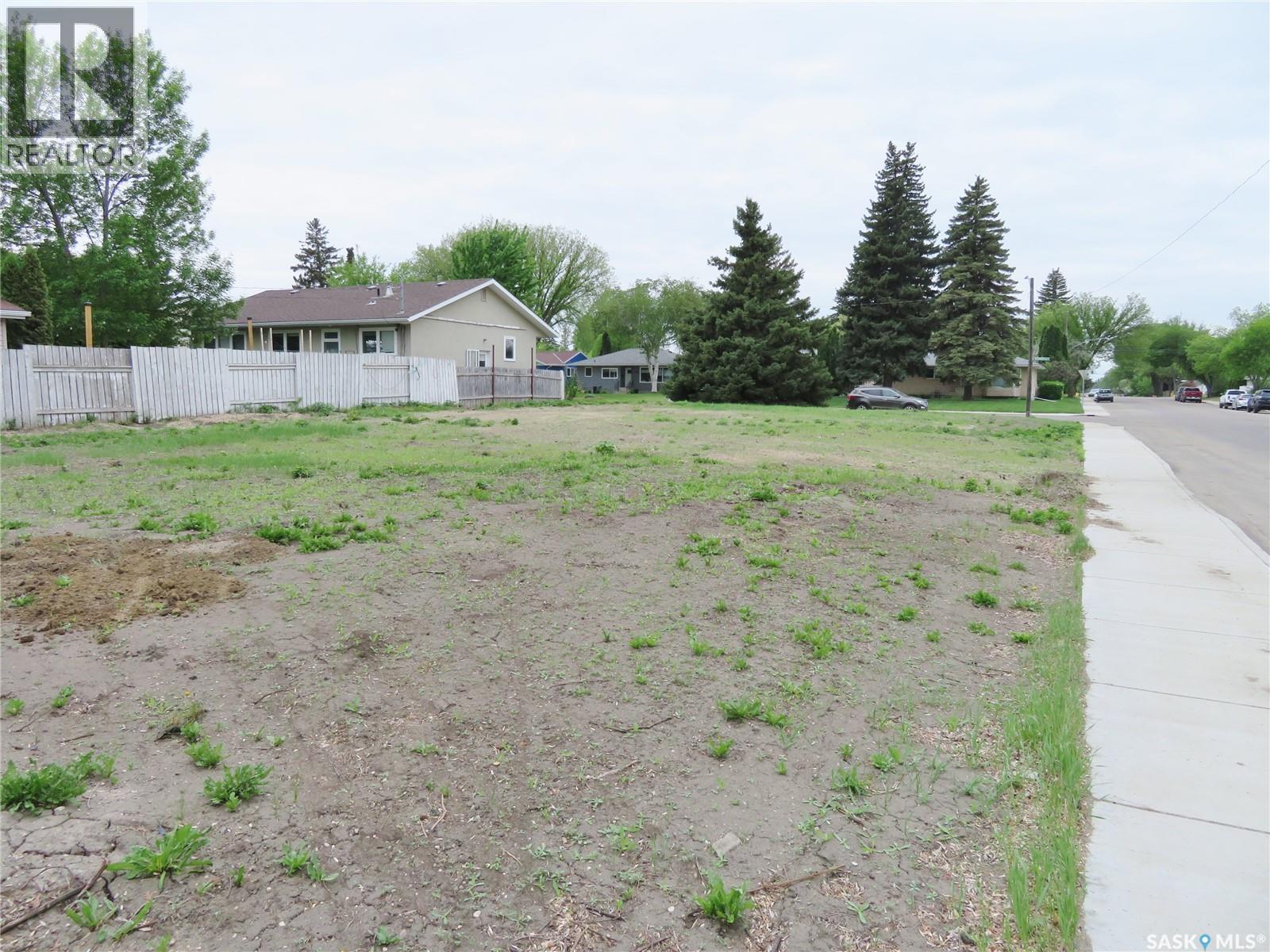 2301 Mckinnon Avenue S, Saskatoon, Saskatchewan  S7J 1N7 - Photo 3 - SK037675
