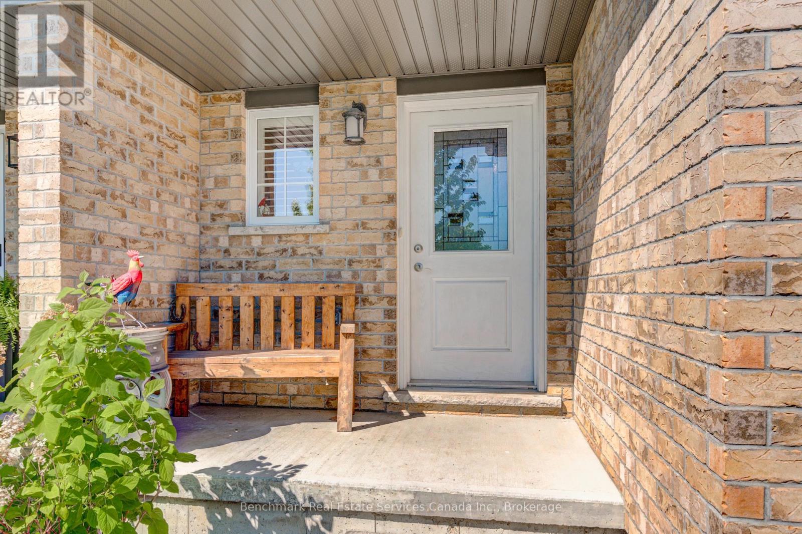 39 Leesboro Trail, Thames Centre (Thorndale), Ontario  N0M 2P0 - Photo 3 - X13172754