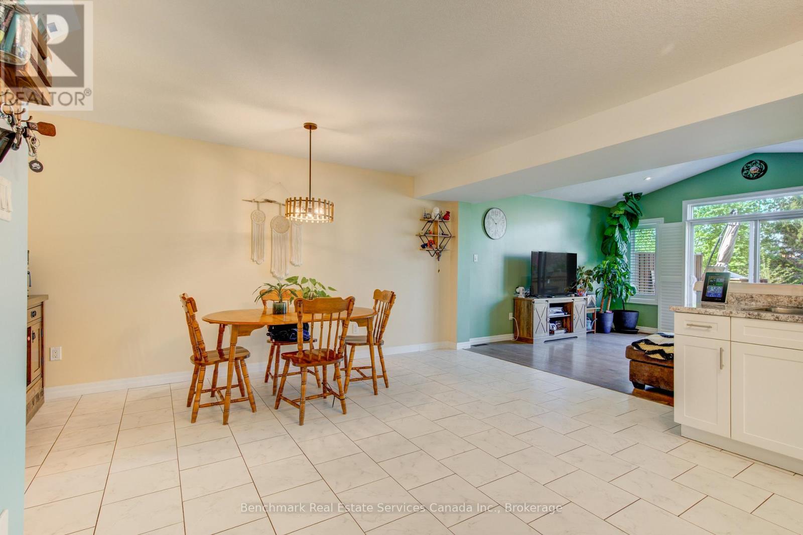 39 Leesboro Trail, Thames Centre (Thorndale), Ontario  N0M 2P0 - Photo 10 - X13172754