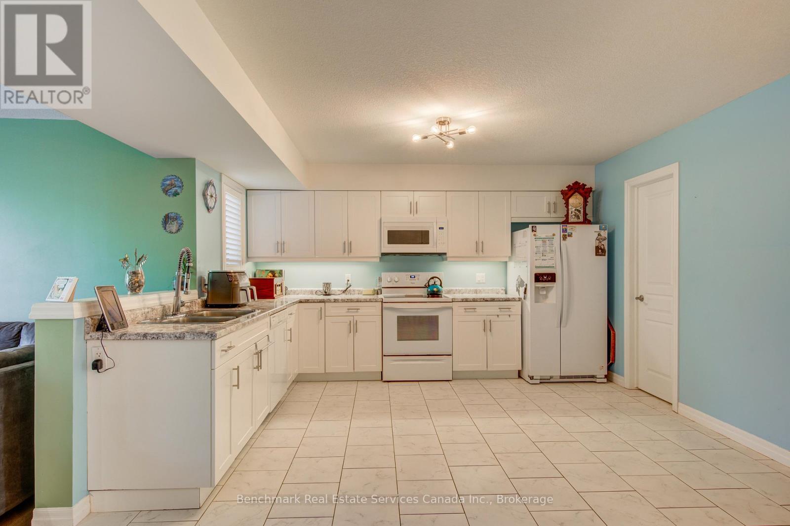 39 Leesboro Trail, Thames Centre (Thorndale), Ontario  N0M 2P0 - Photo 8 - X13172754