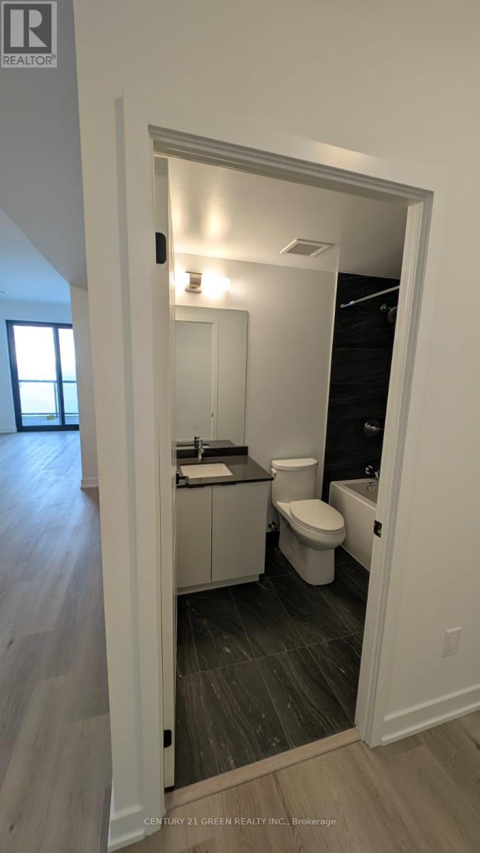 2106 - 2075 Lakeshore Road, Burlington, Ontario  L7R 1E2 - Photo 9 - W13221640