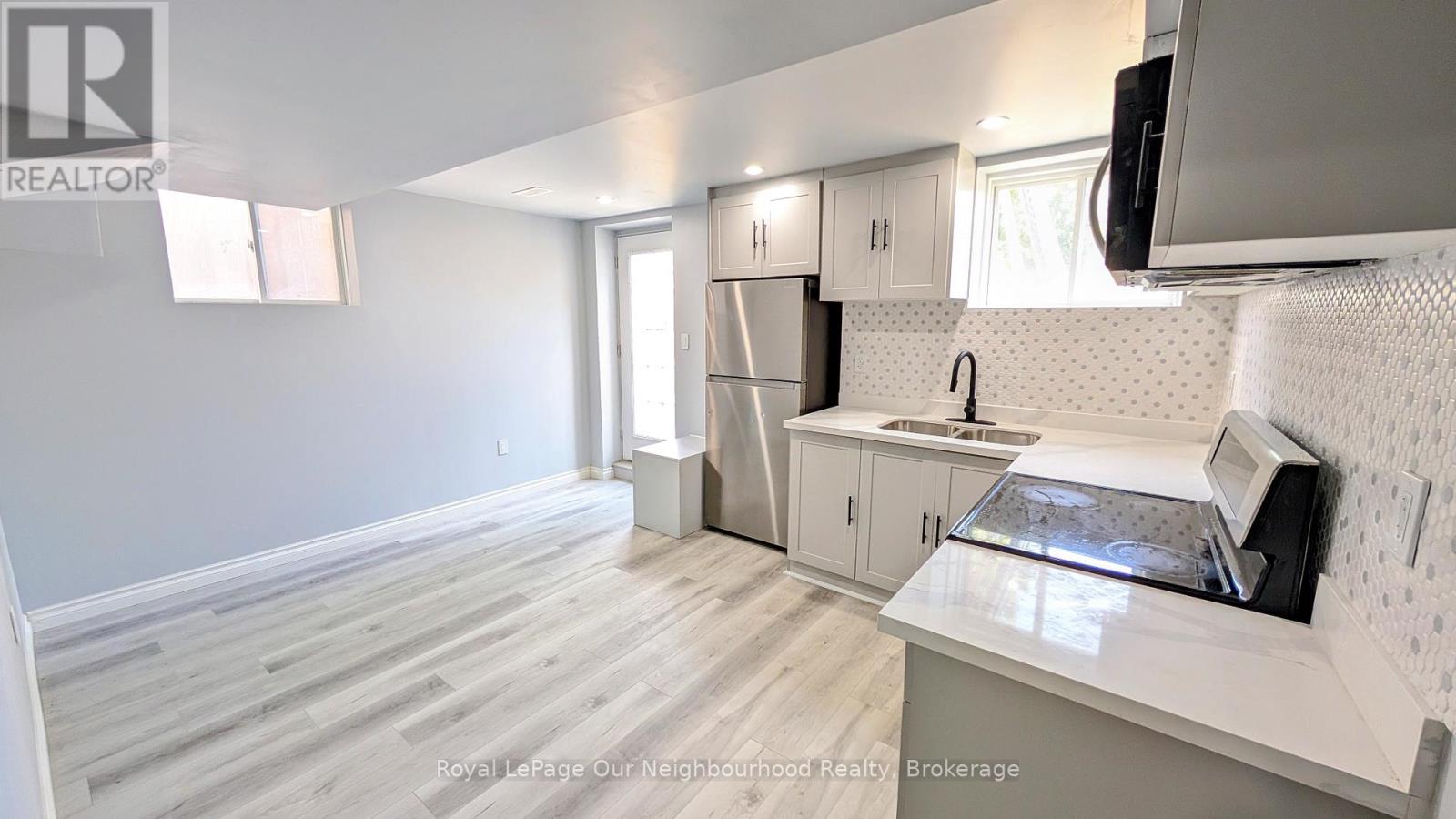 Lower - 31 Terry Crescent, Clarington, Ontario  L1C 0W4 - Photo 2 - E13222206