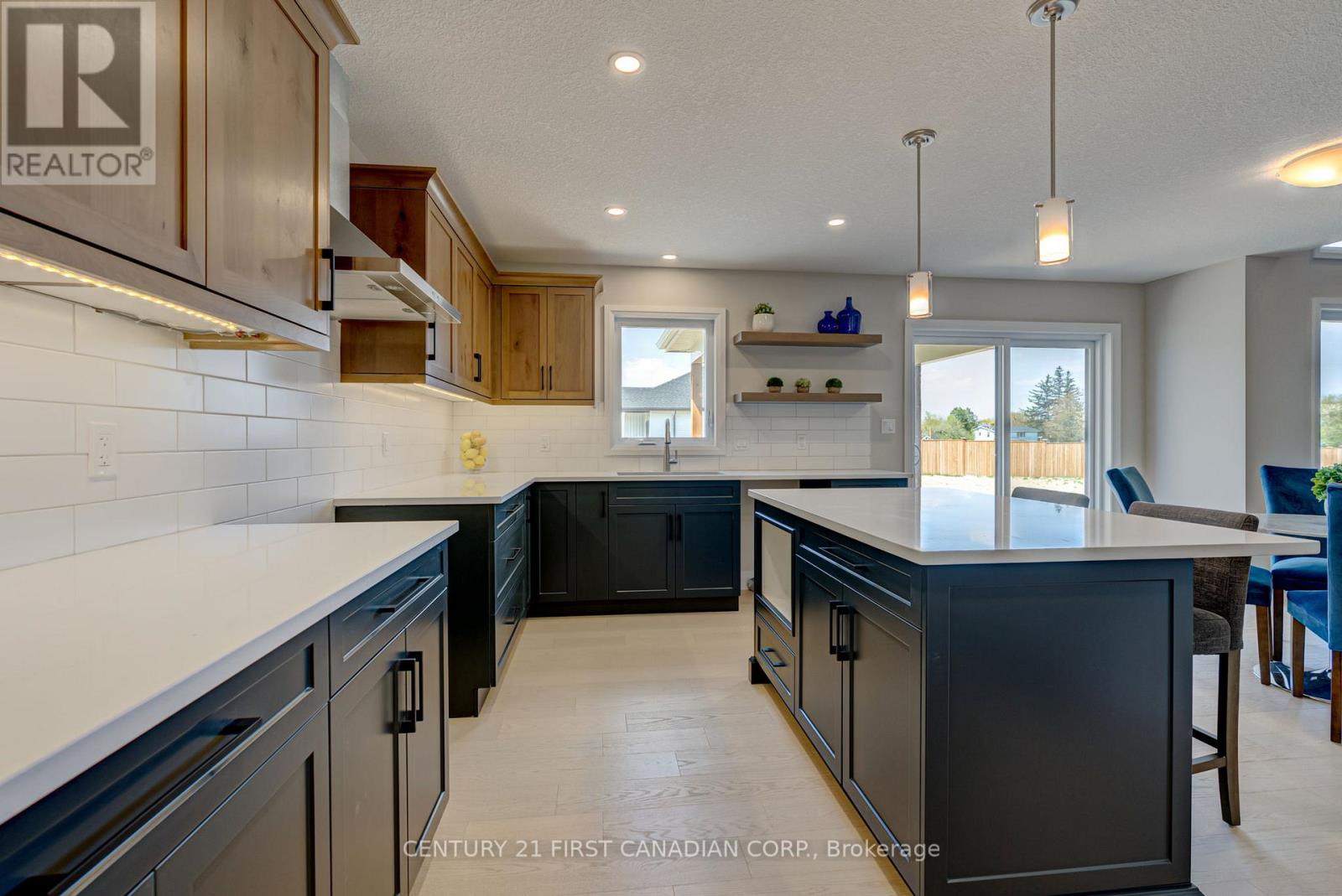 106 Mapledene Lane, Lucan Biddulph (Lucan), Ontario  N0M 2J0 - Photo 10 - X13221982