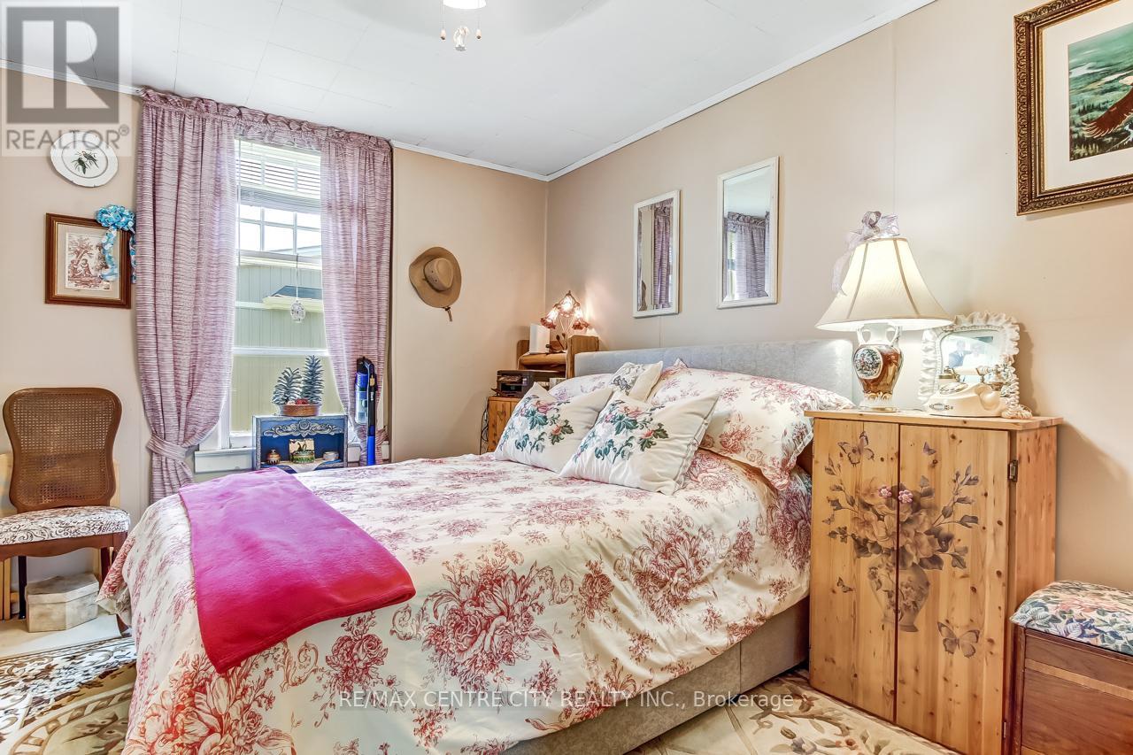 40024 Talbot Line, Southwold (Talbotville), Ontario  N5P 3T2 - Photo 11 - X13222020