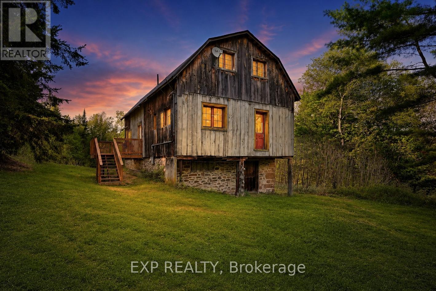1057 MACDUFF ROAD, Highlands East, Ontario