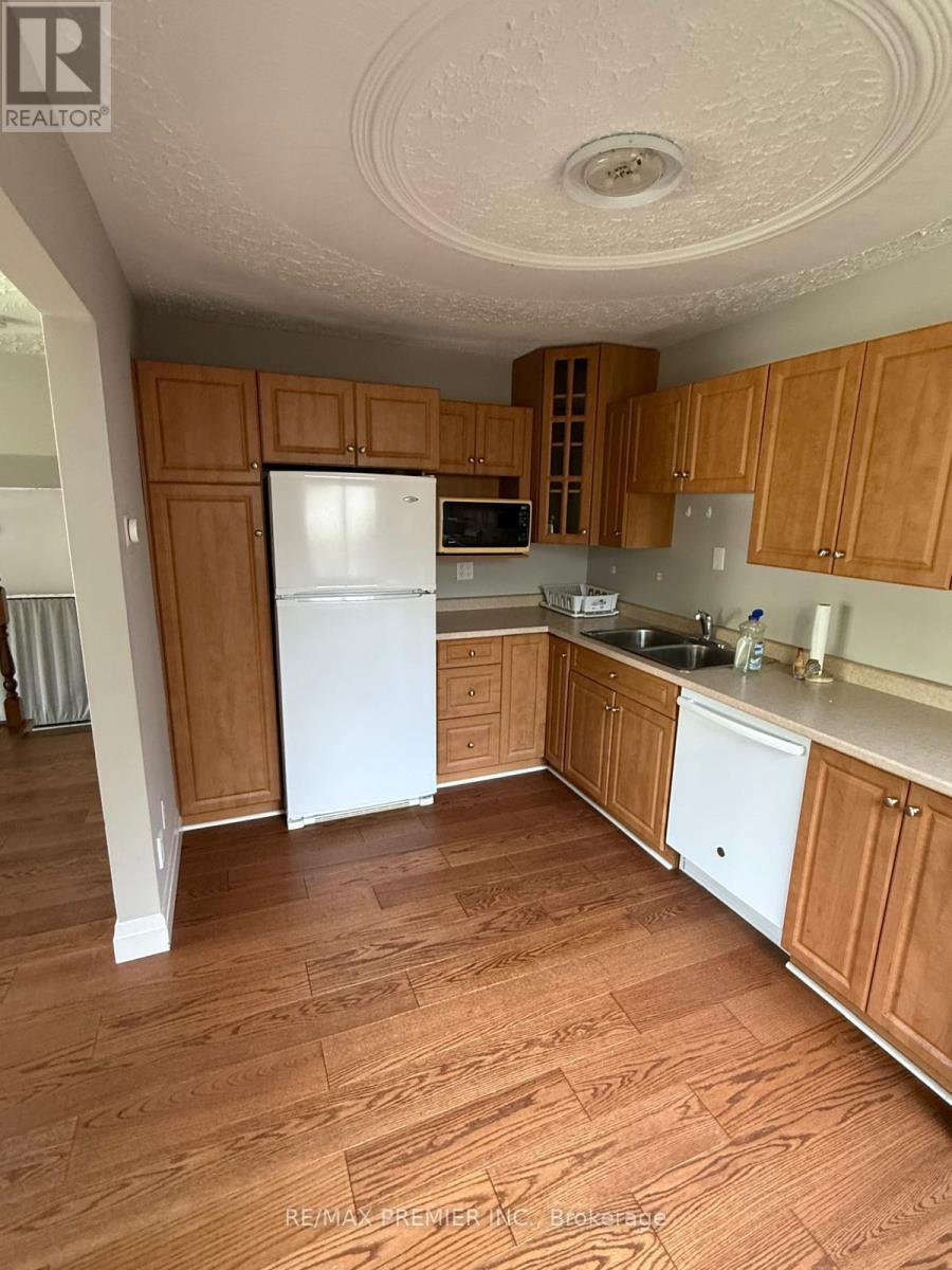 Upper Unit - 416 Cole Road, Guelph, Ontario  N1G 3J8 - Photo 15 - X13221810