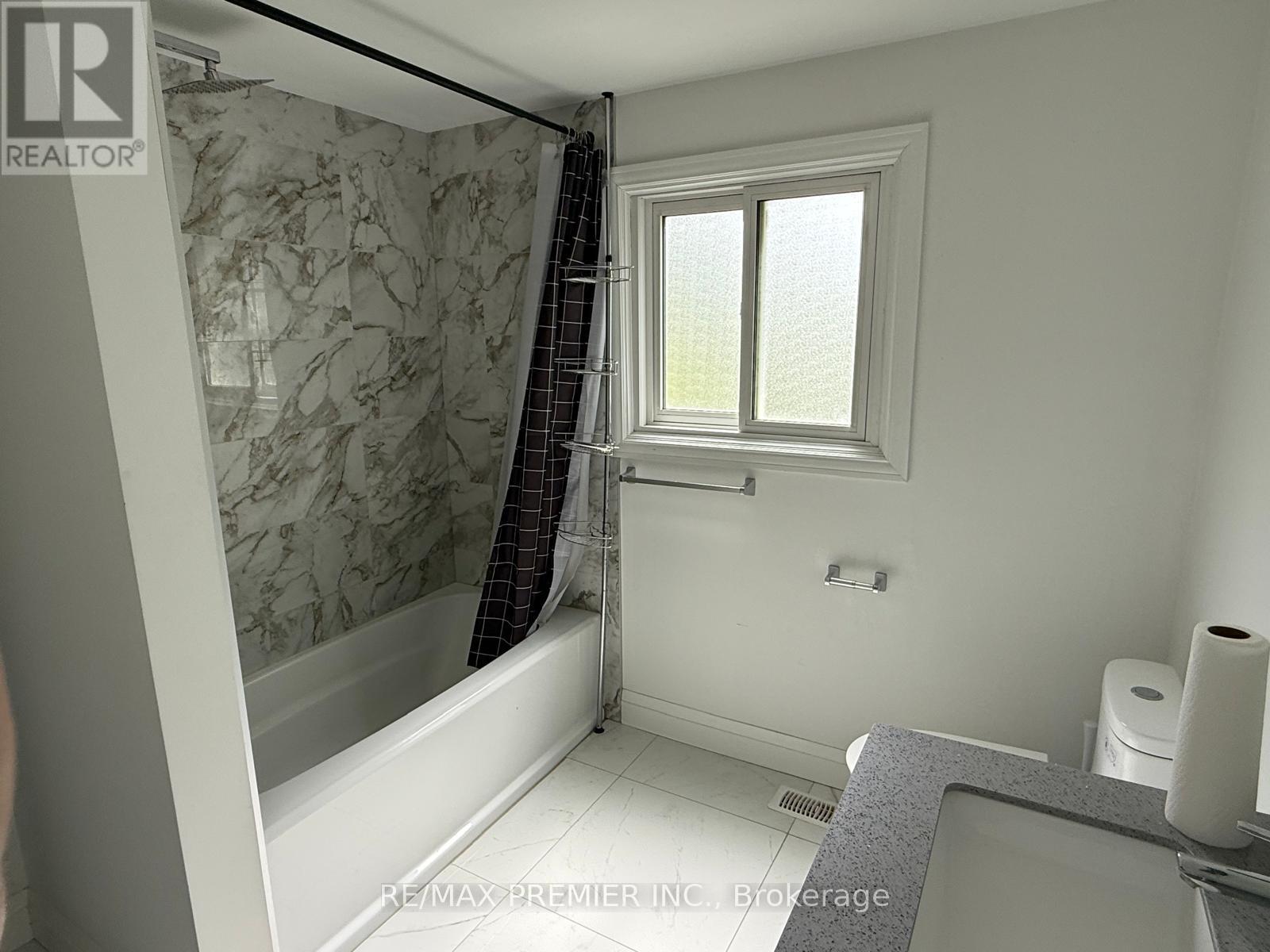 Upper Unit - 416 Cole Road, Guelph, Ontario  N1G 3J8 - Photo 23 - X13221810