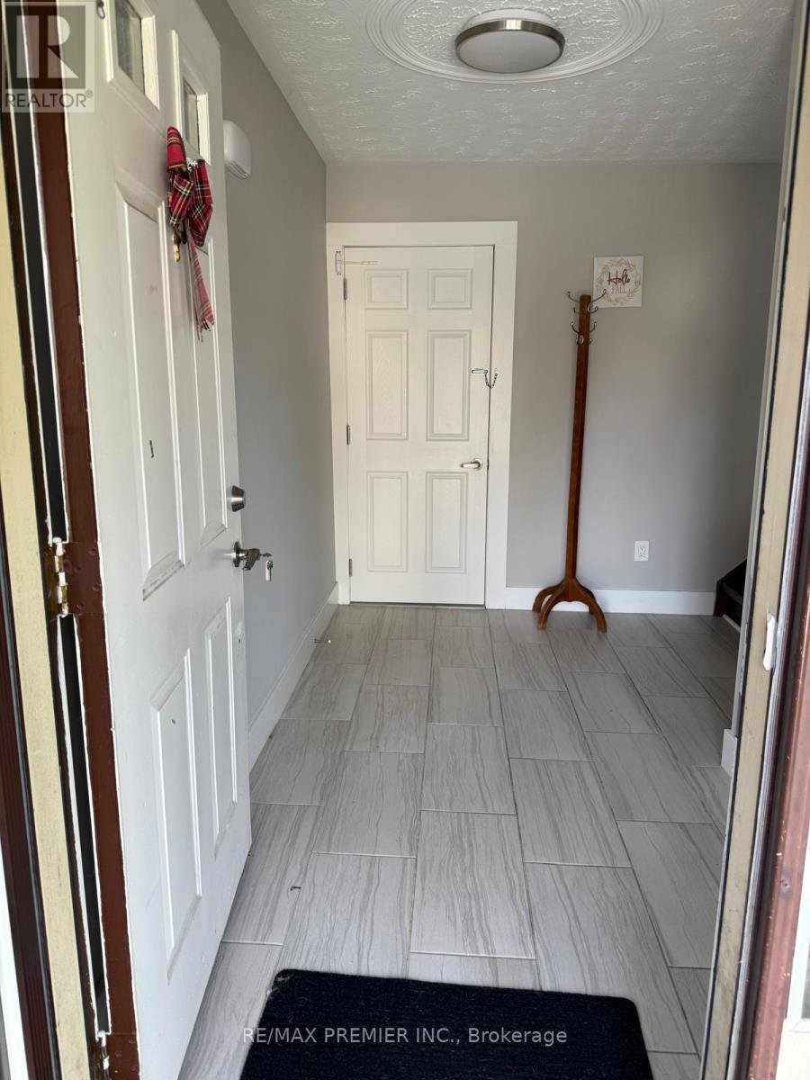 Upper Unit - 416 Cole Road, Guelph, Ontario  N1G 3J8 - Photo 35 - X13221810