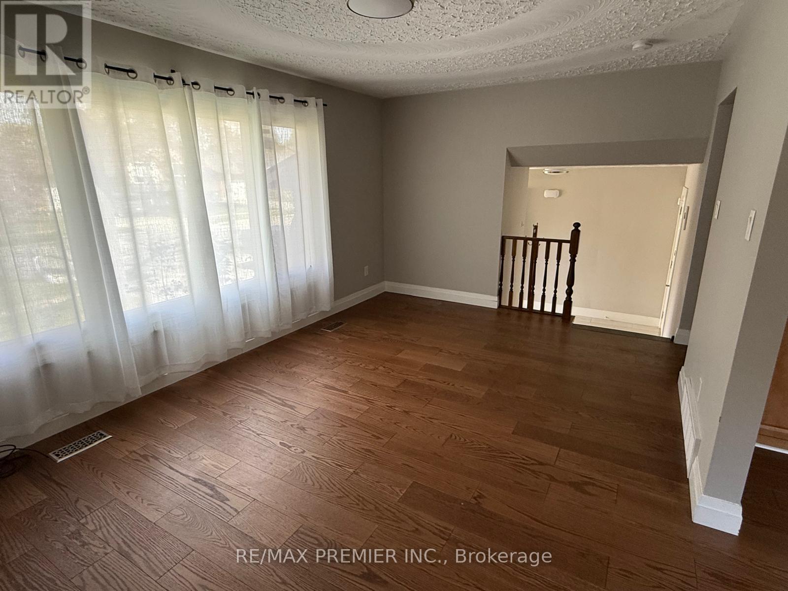 Upper Unit - 416 Cole Road, Guelph, Ontario  N1G 3J8 - Photo 8 - X13221810